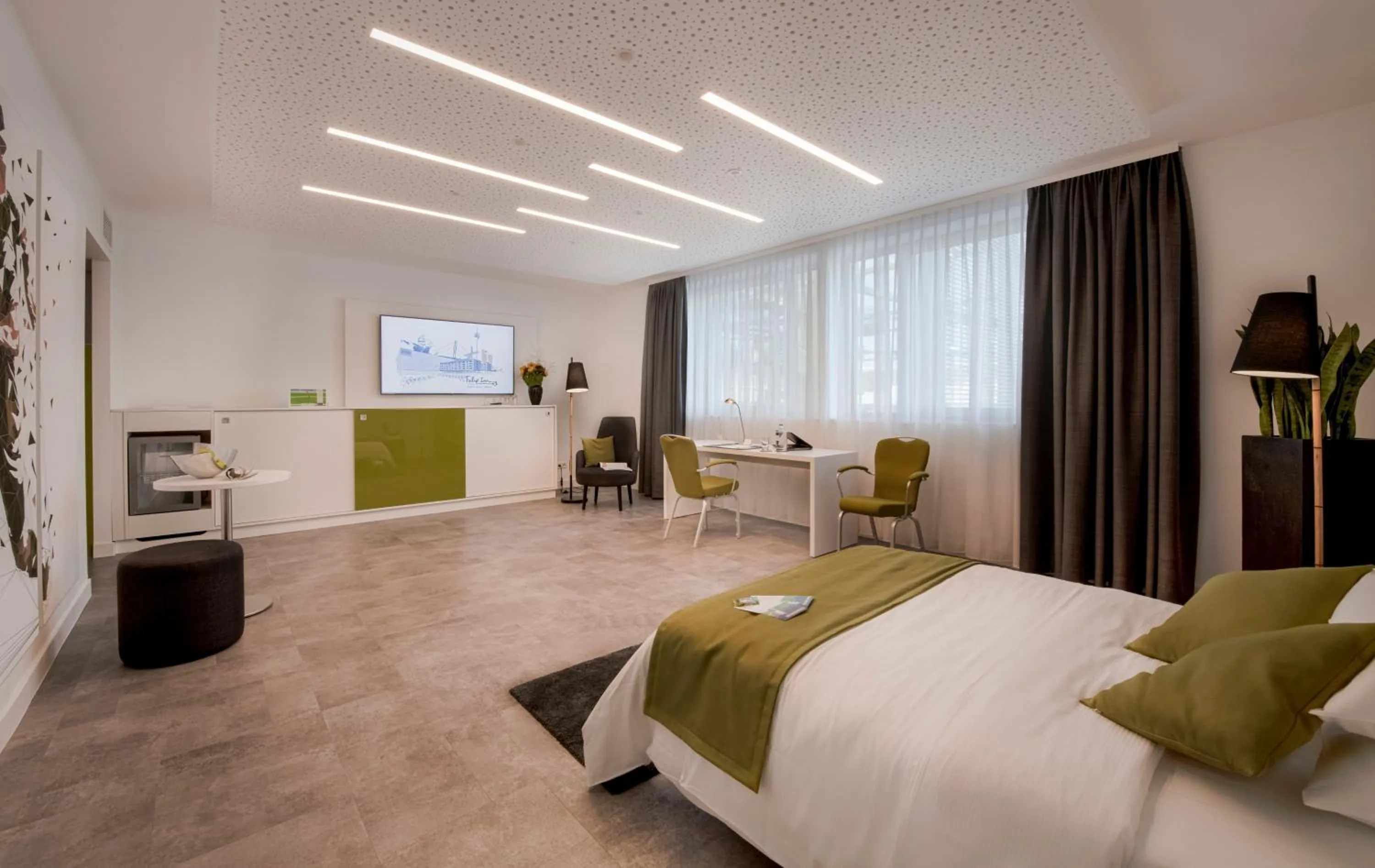 Bed in Tulip Inn Hotel Düsseldorf Arena - 2 Minuten Fußweg zur Messe