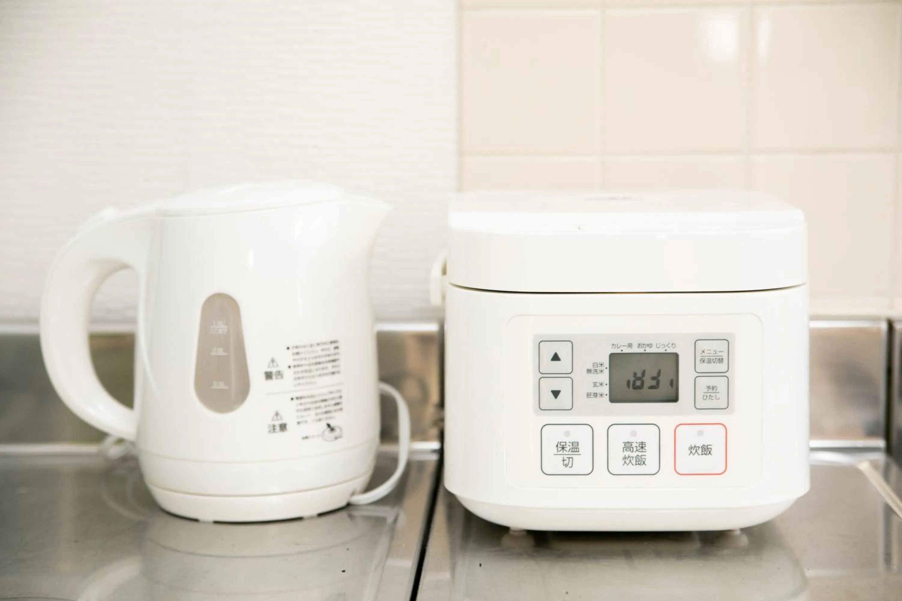 Coffee/tea facilities in Yokkaichi Nishishinchi Hotel