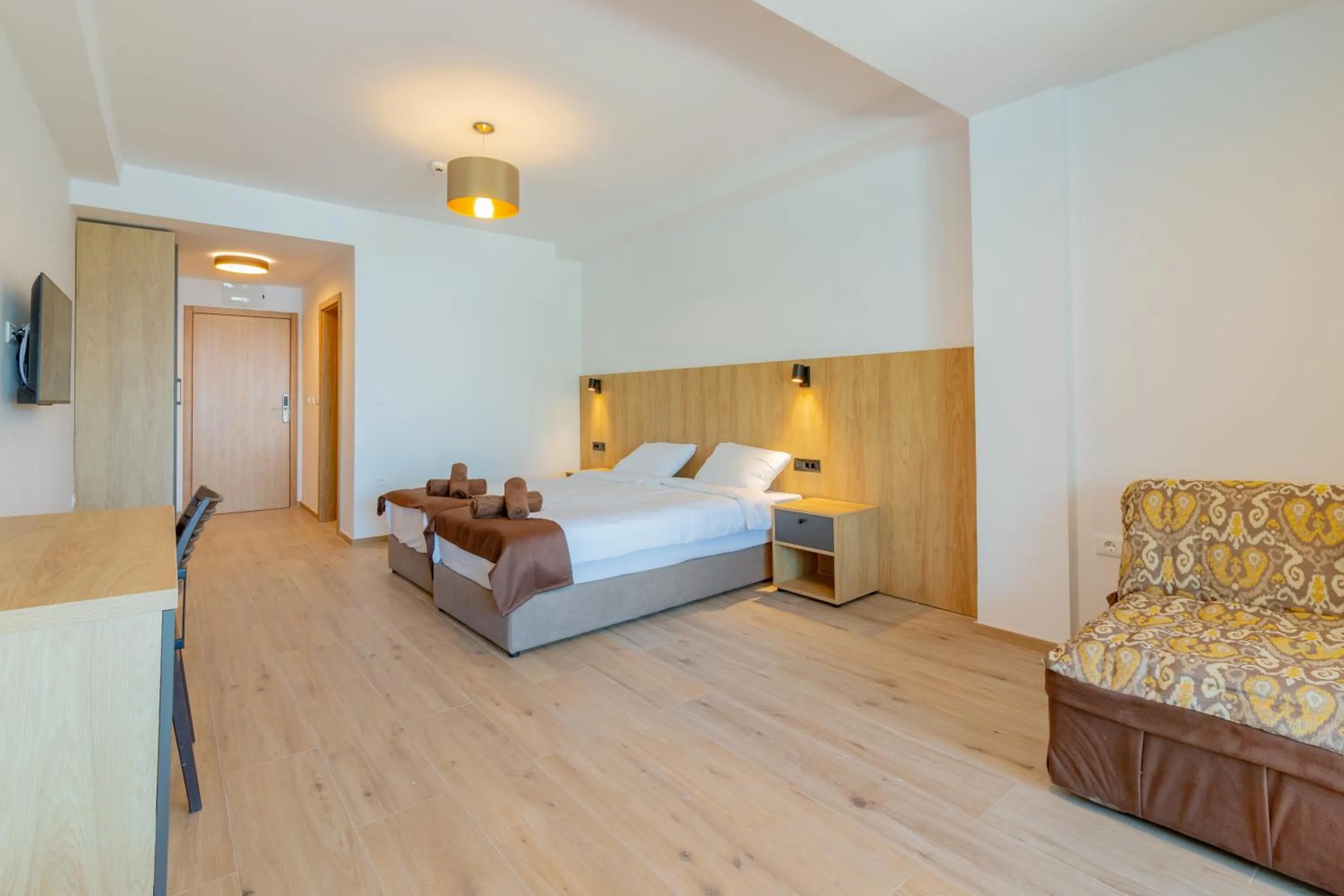 Bedroom, Bed in Lago Hotel