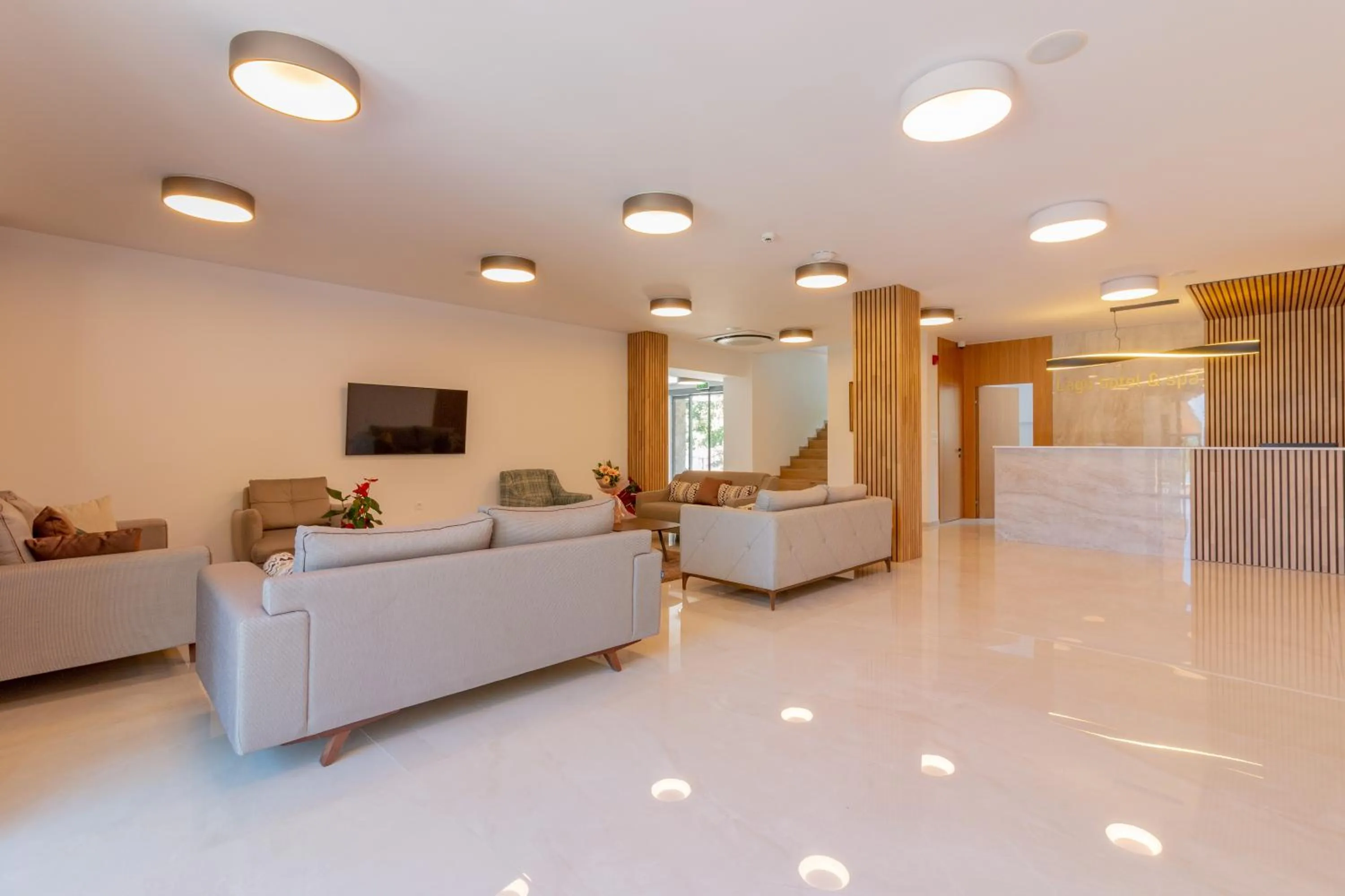 Lobby or reception in Lago Hotel