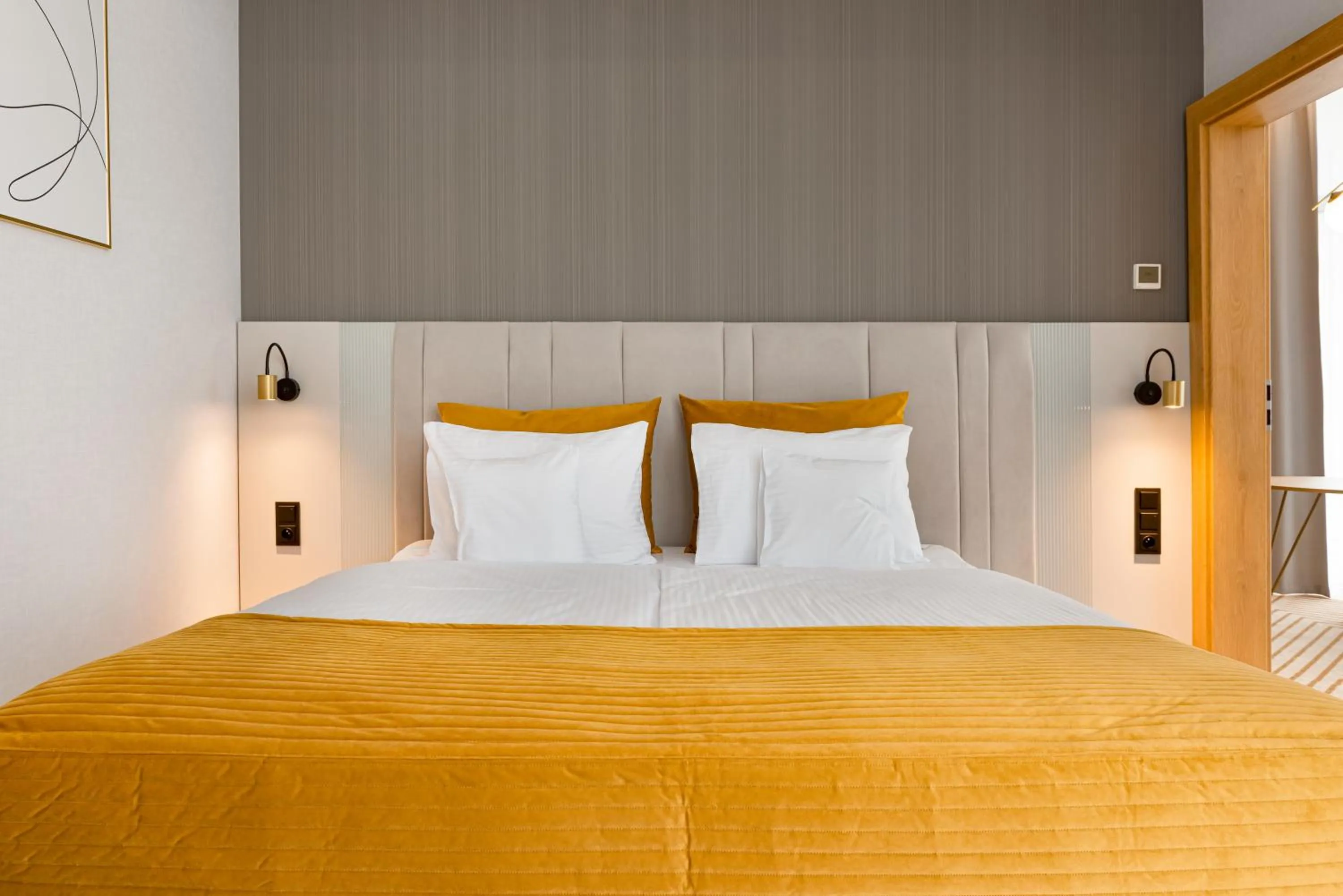 Bed in Crystal Mountain Hotel Wisła