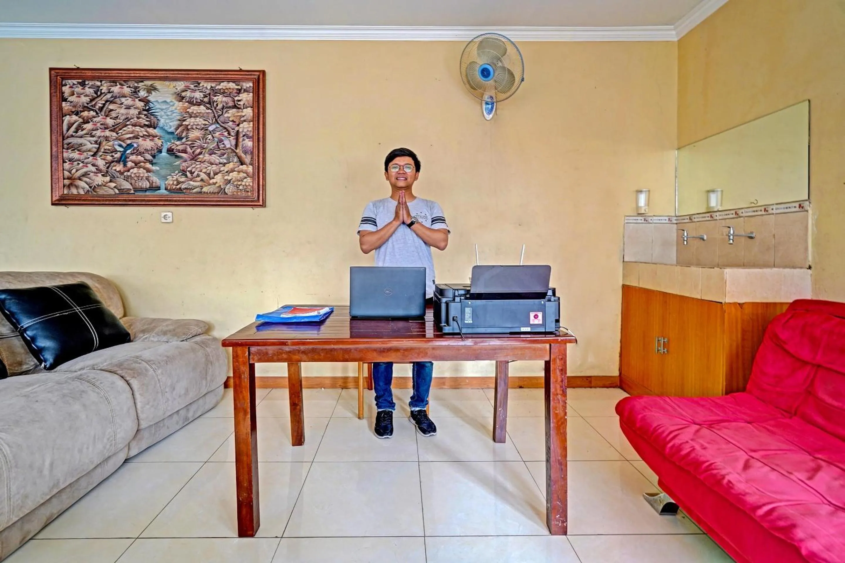 Lobby or reception in OYO 91547 Graha Hermawan Guest House Syariah