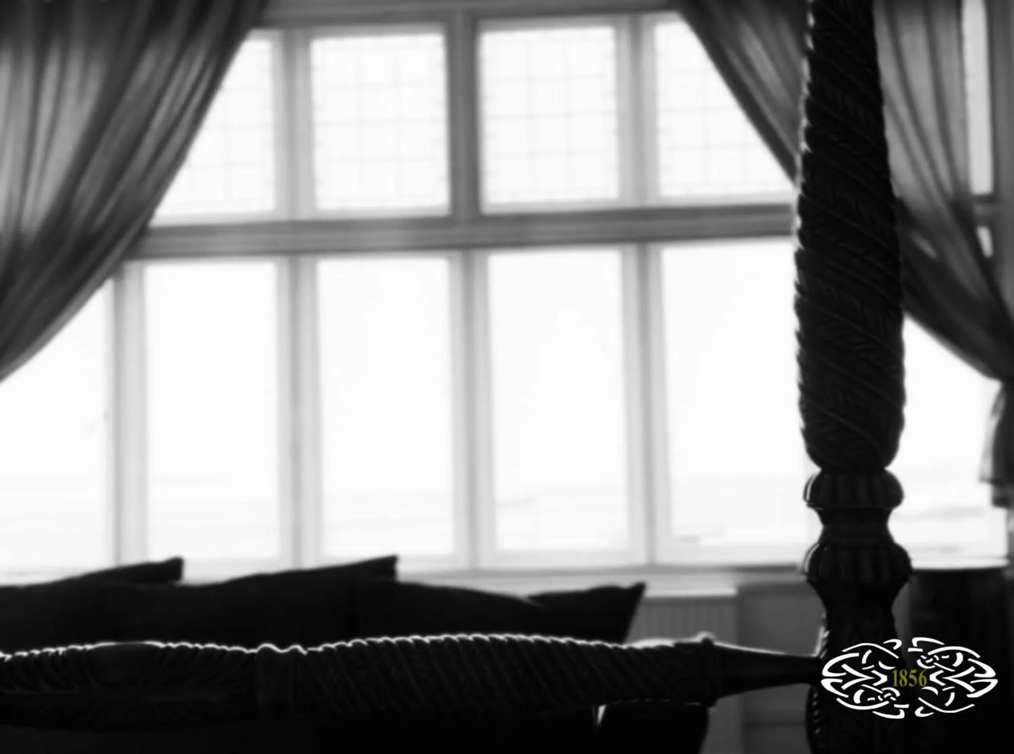 Bed in Royal Marine Hotel Dunoon