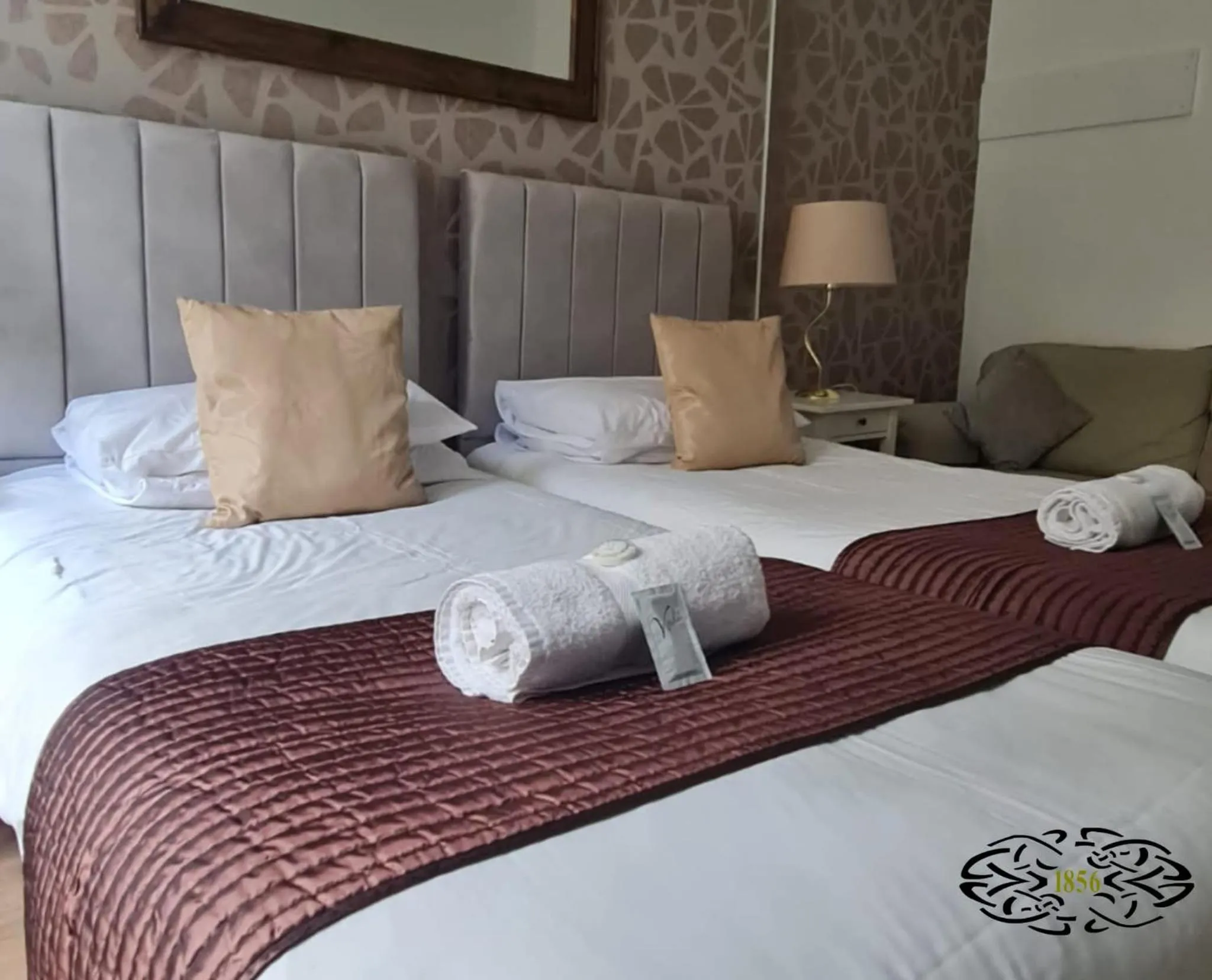 Bed in Royal Marine Hotel Dunoon