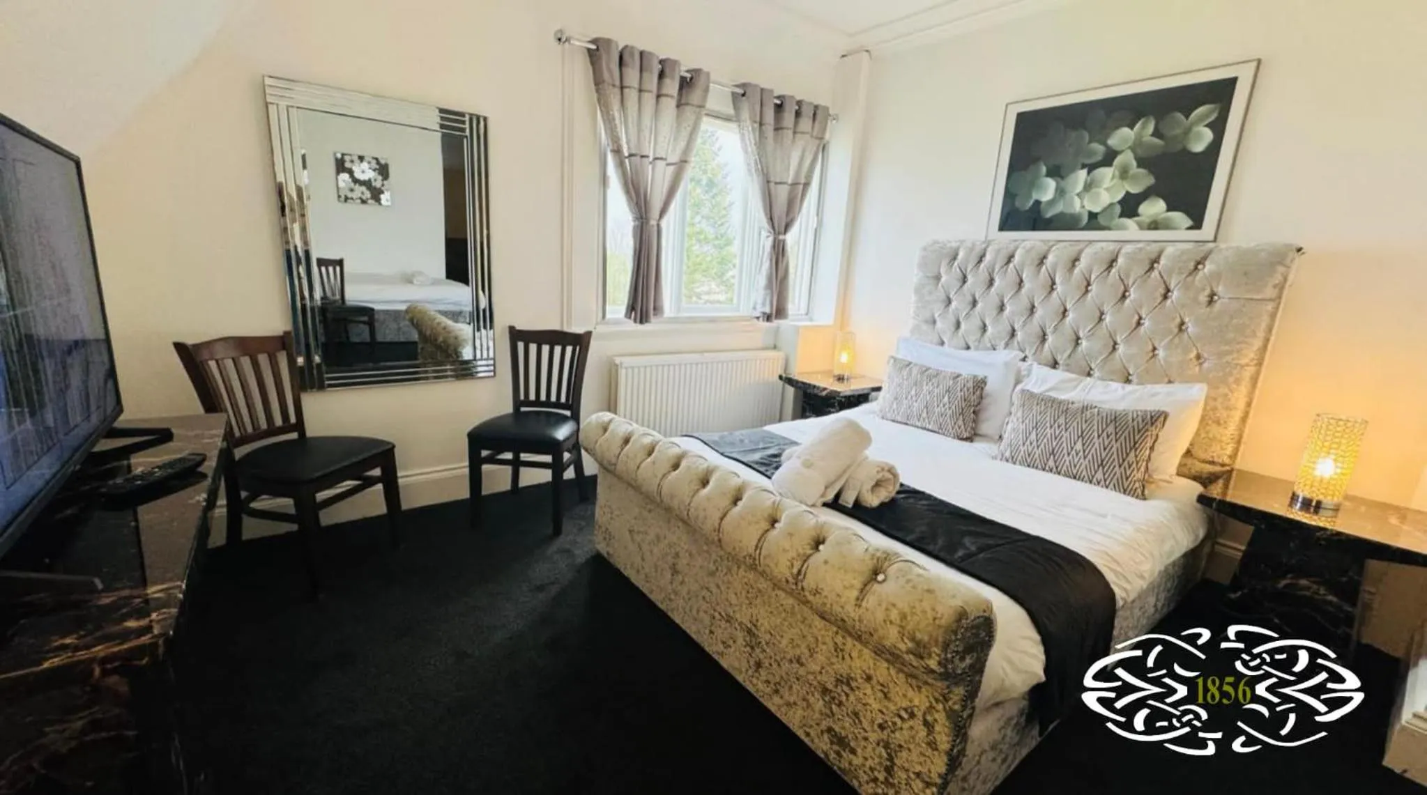 Bed in Royal Marine Hotel Dunoon