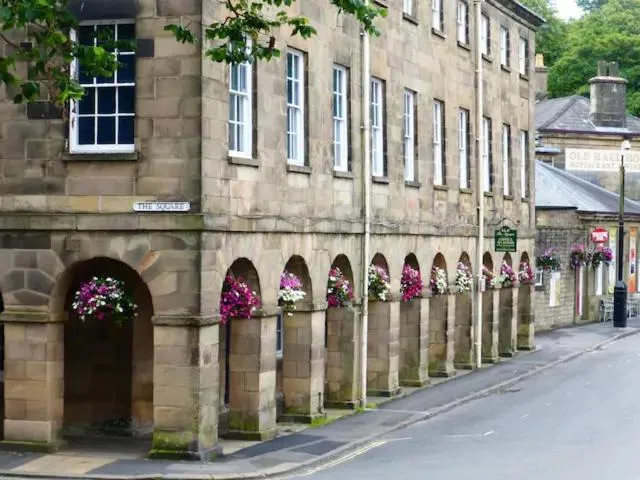 No 6 The Square Tearooms & Accommodation