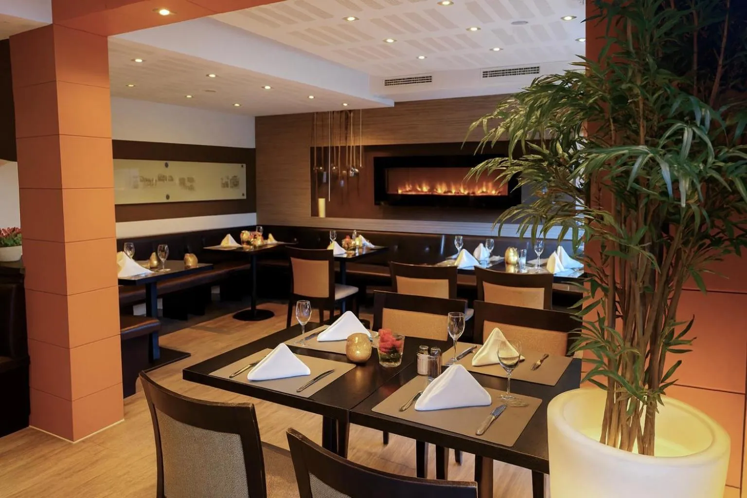 Restaurant/places to eat in Römerhof