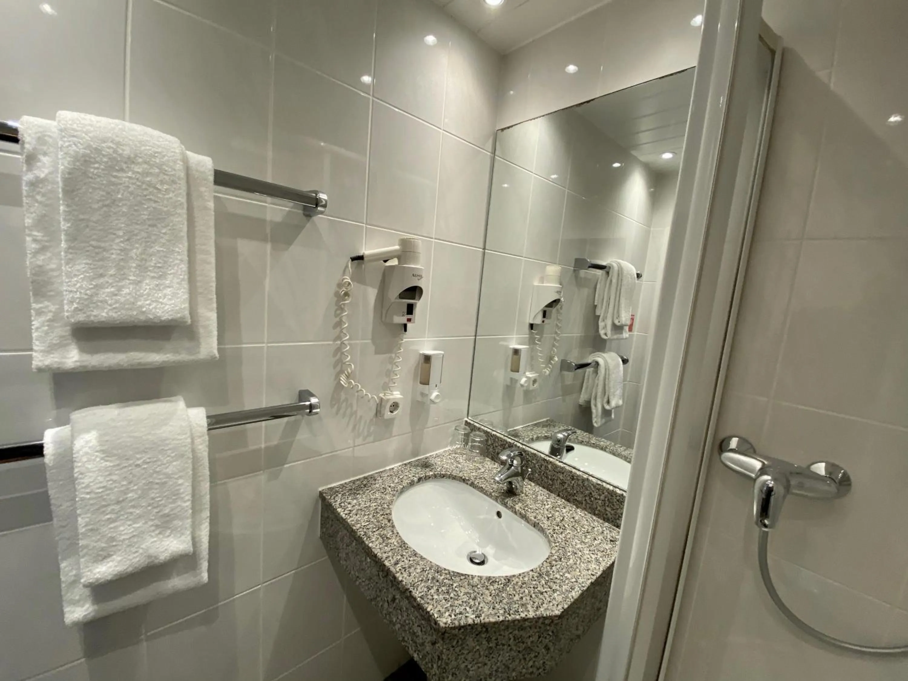 Bathroom in Römerhof