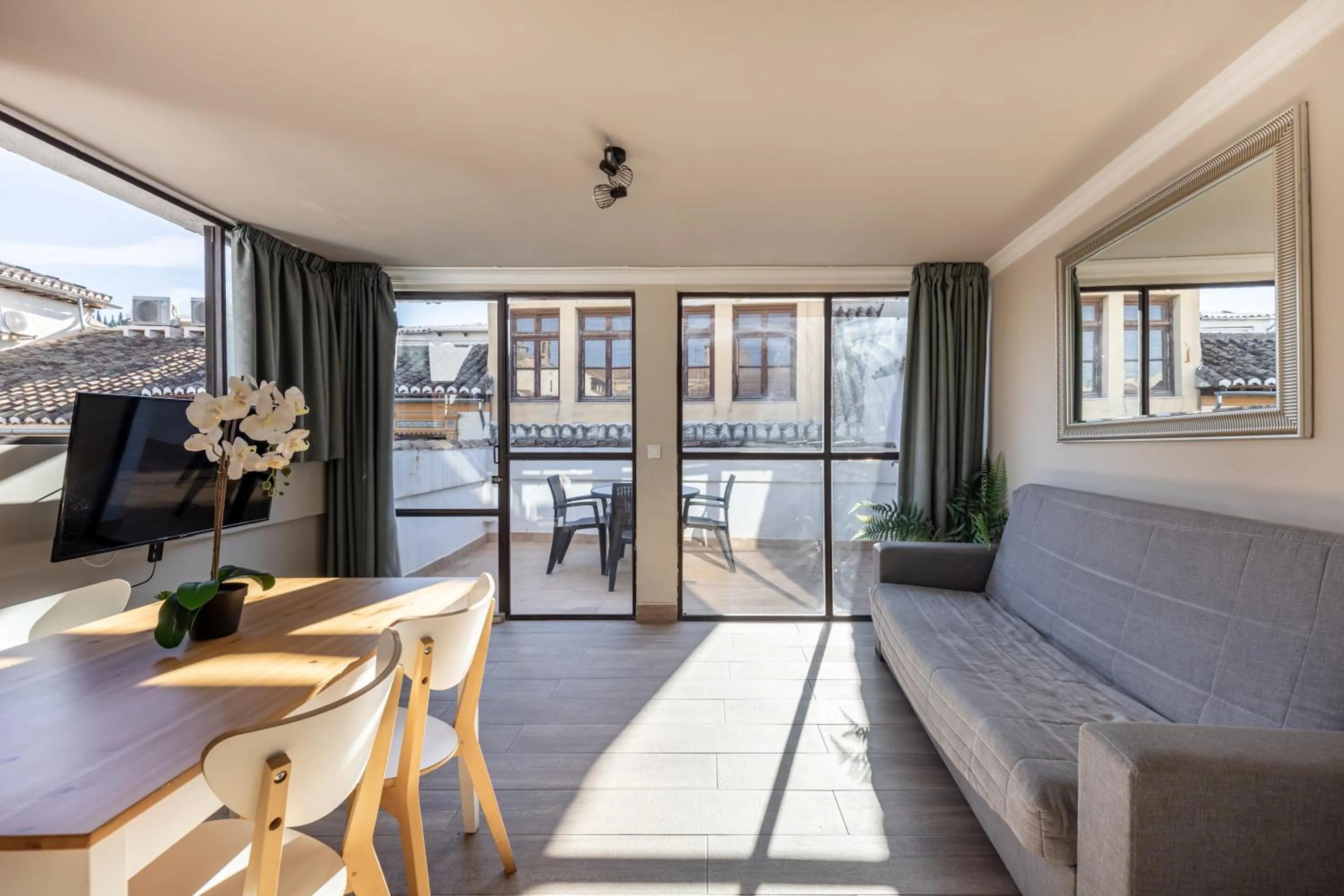 Living room in Apartamentos Alhambra Granada 3000
