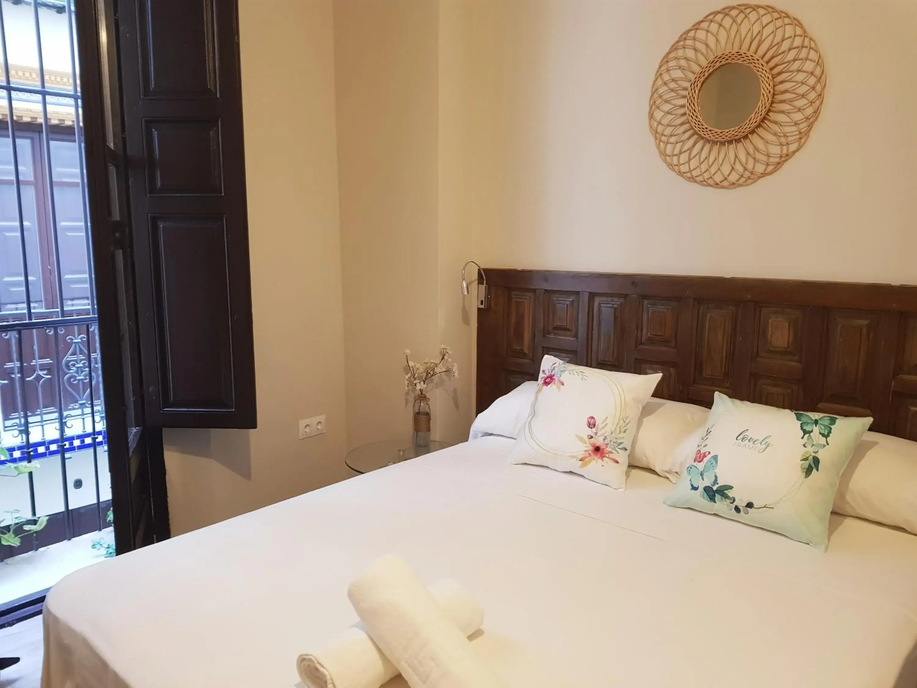 Two-Bedroom Apartment in Apartamentos Alhambra Granada 3000 Two-Bedroom Apartment in Apartamentos Alhambra Granada 3000