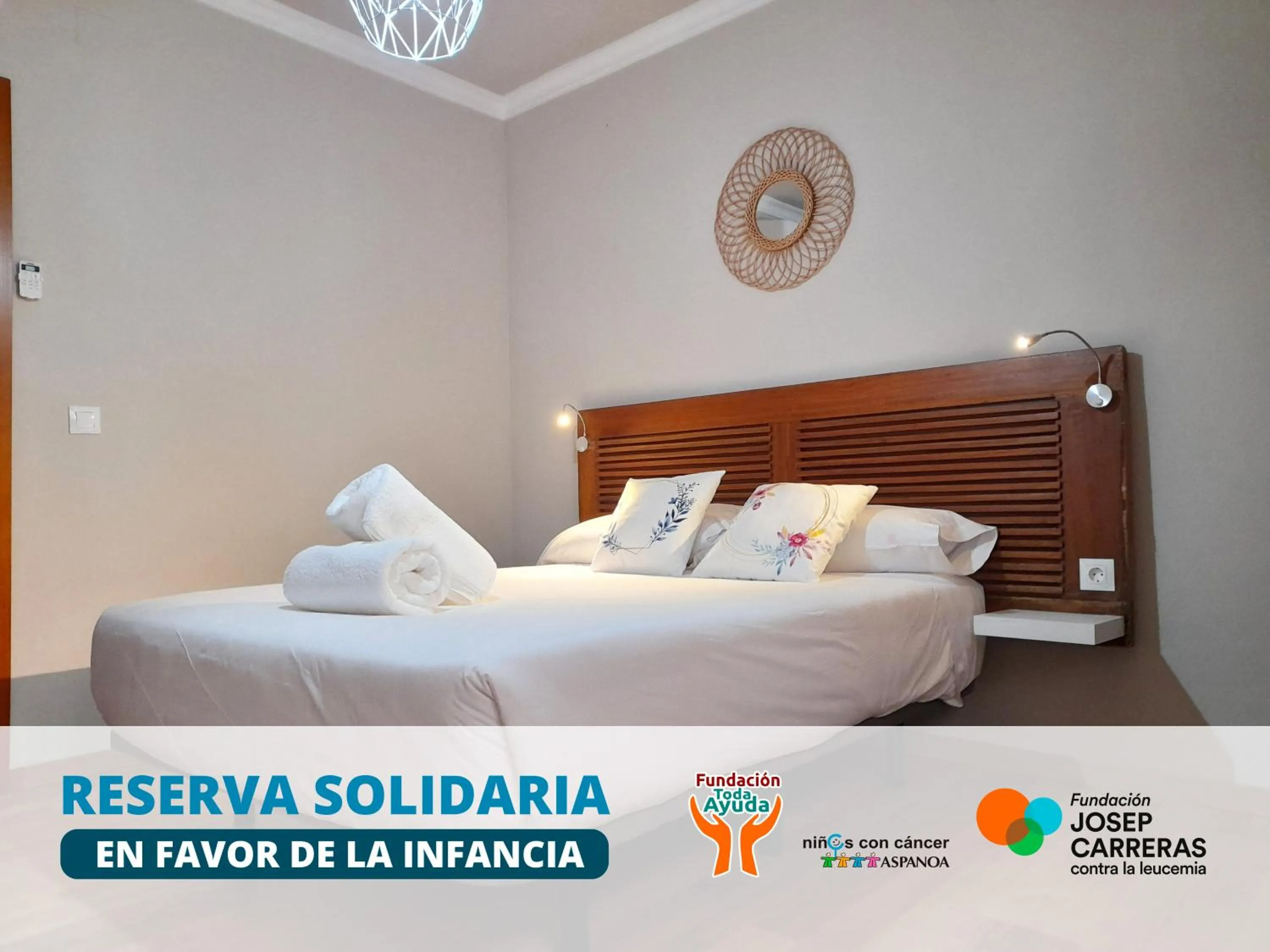 Bedroom, Bed in Apartamentos Alhambra Granada 3000