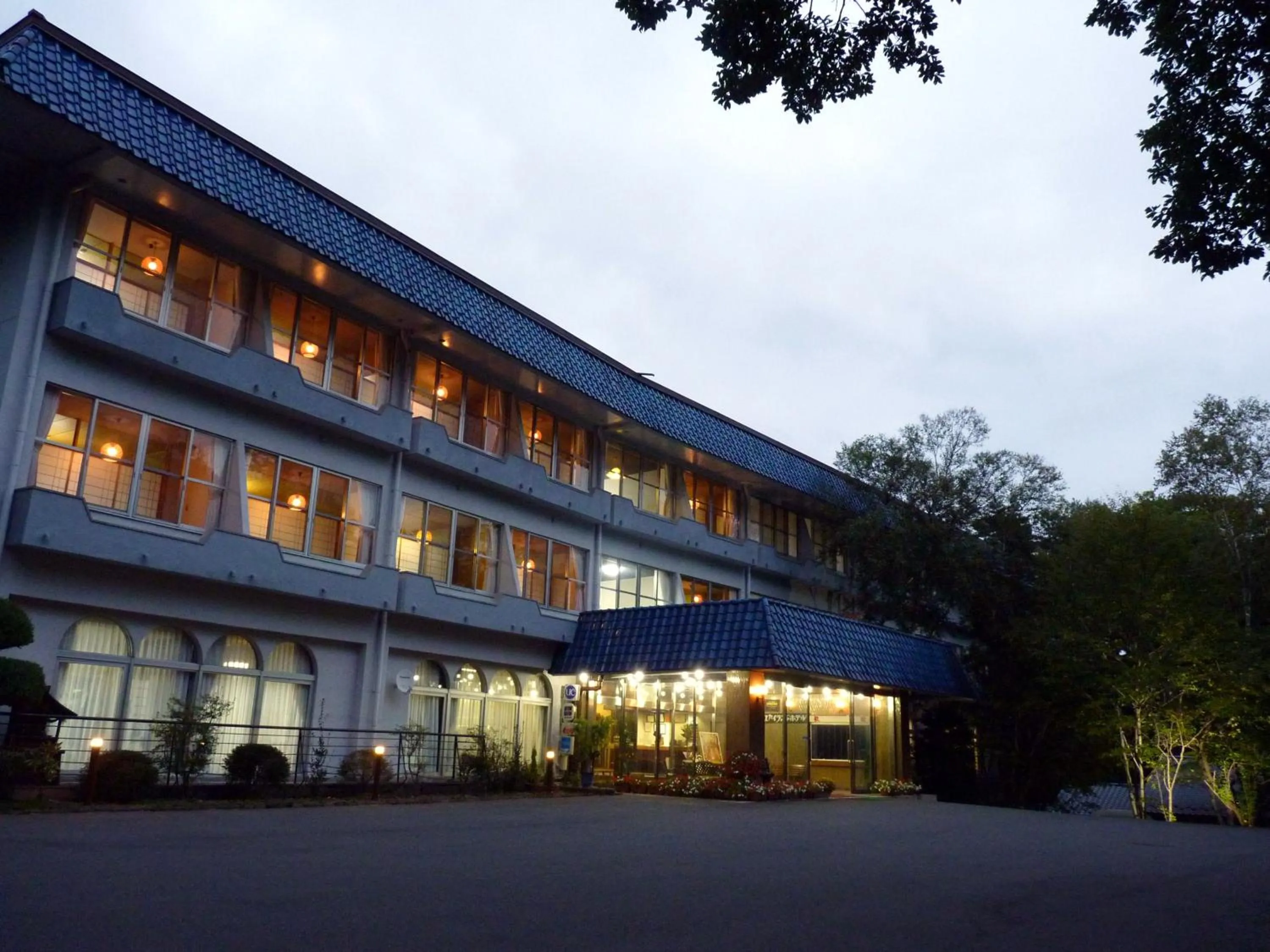 Property building in Kusatsu Skyland Hotel