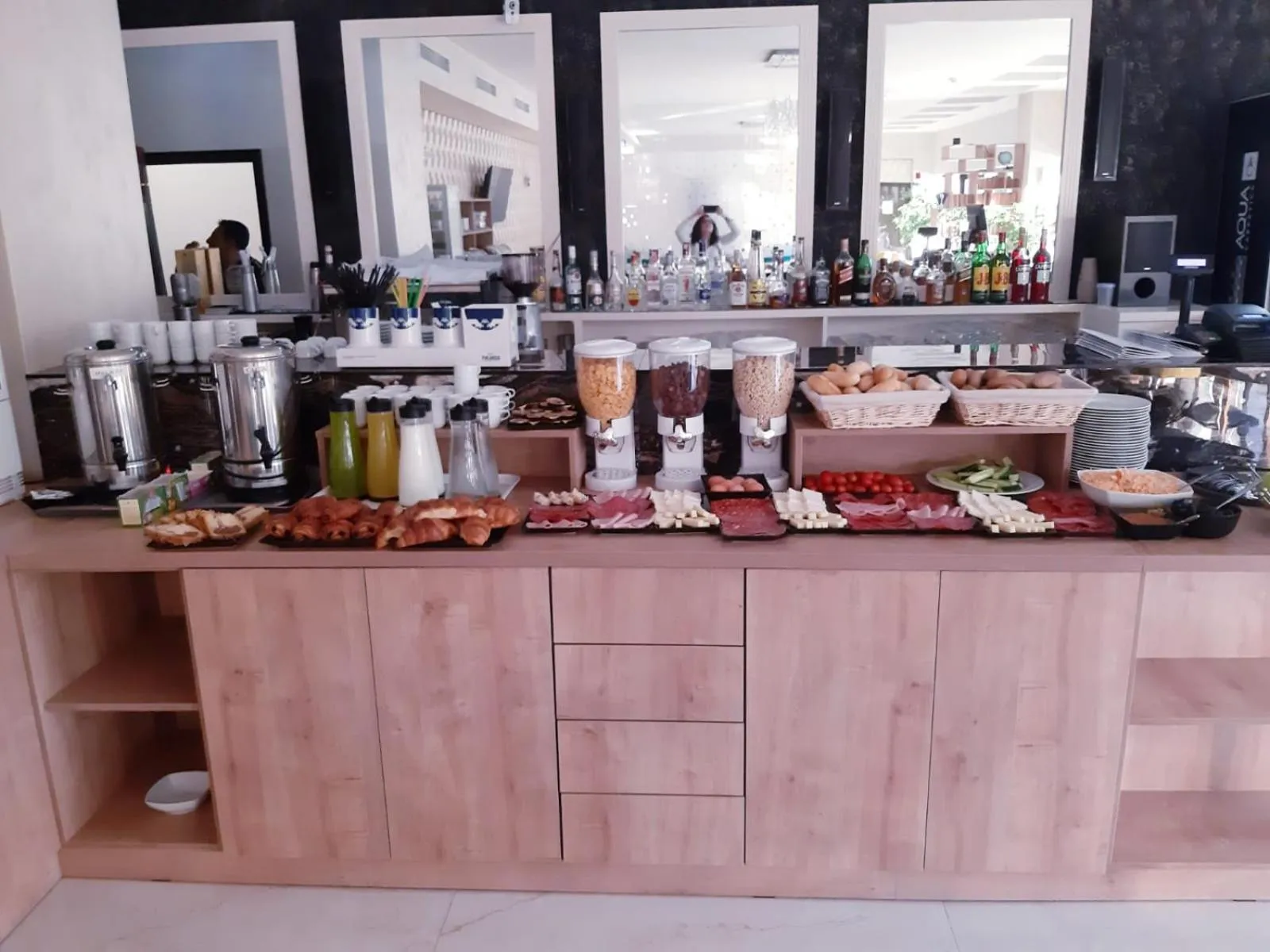 Breakfast in Aparthotel Nevada - Apartamente