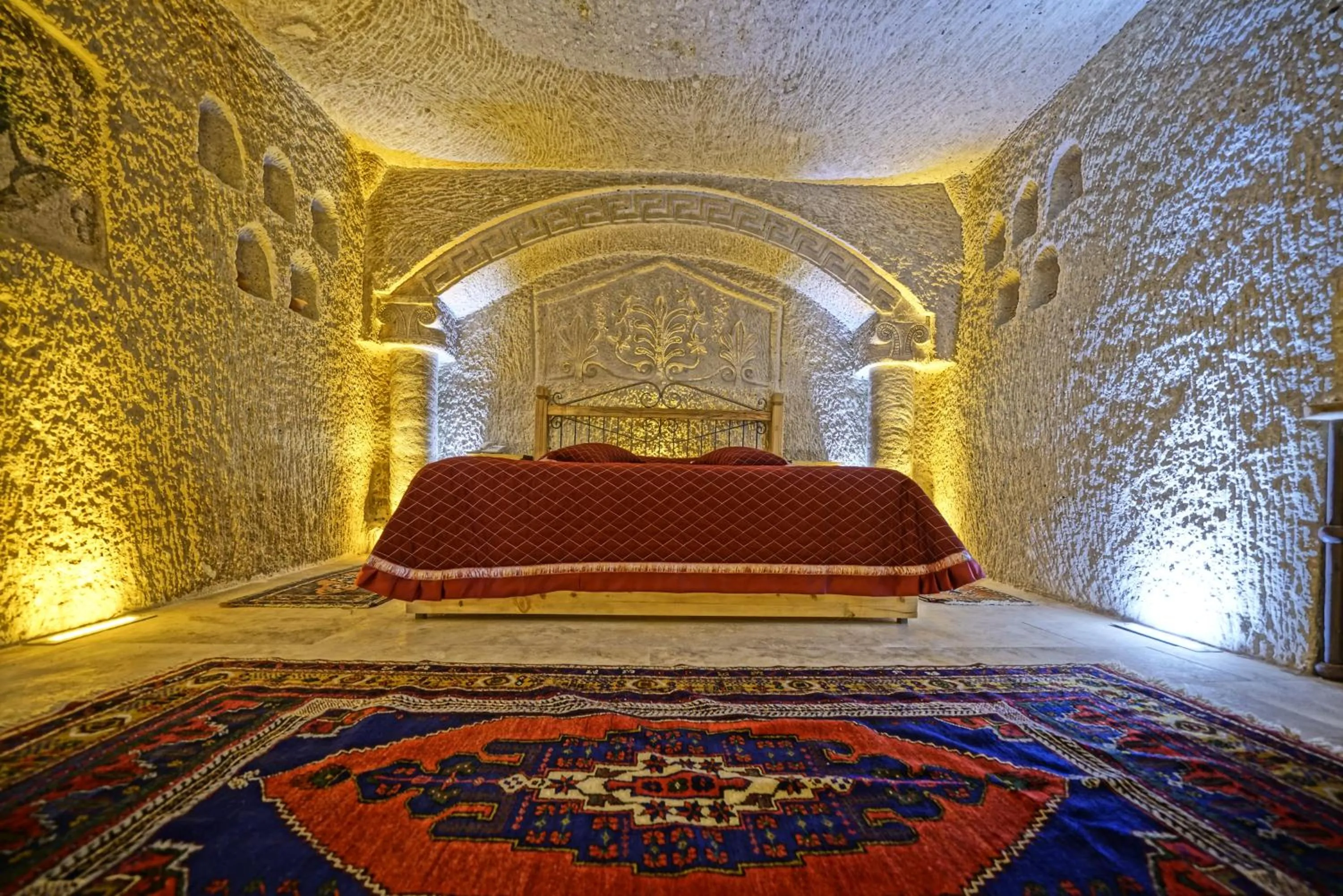 Massage, Bed in Cappadocia Cave Lodge