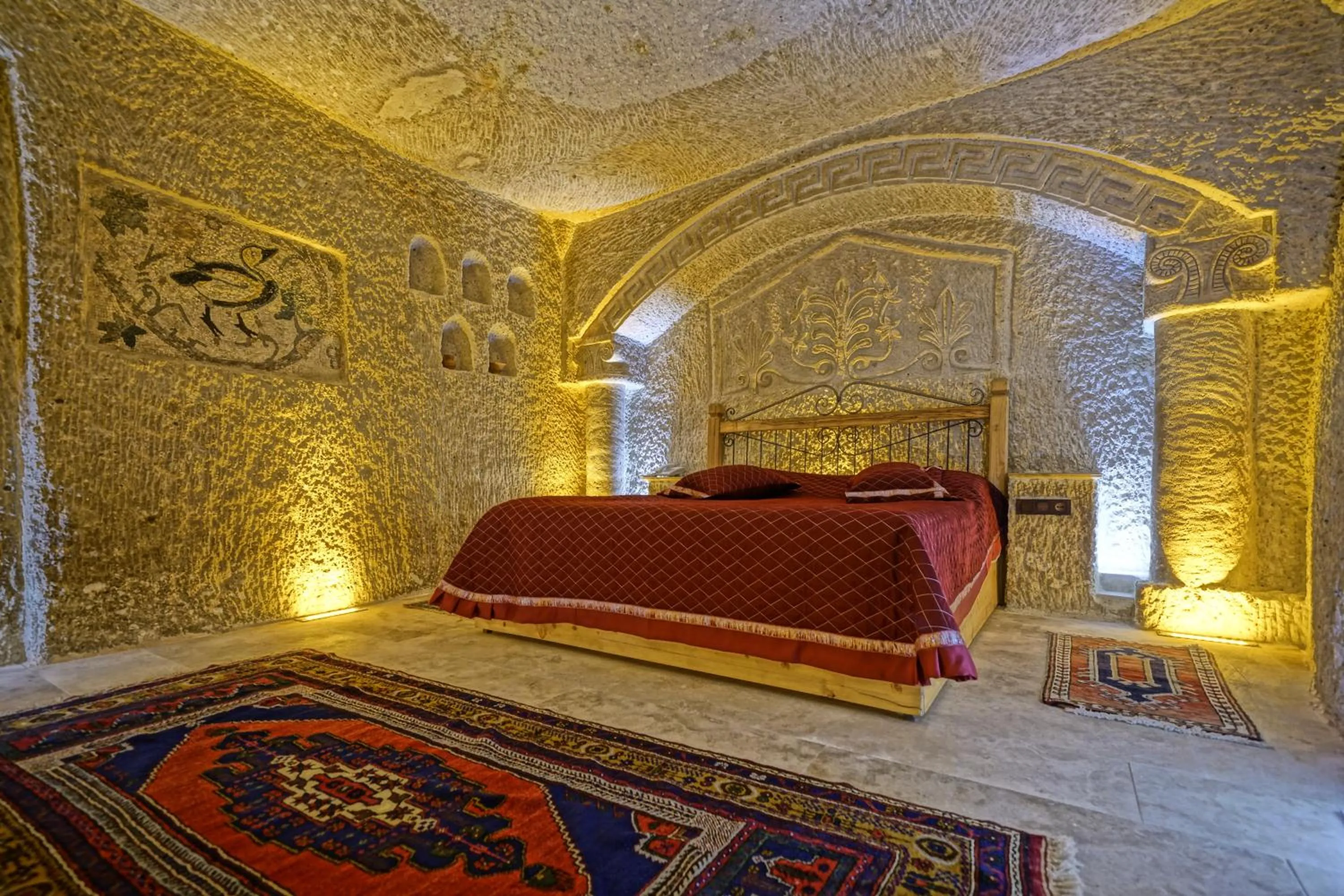 Massage, Bed in Cappadocia Cave Lodge