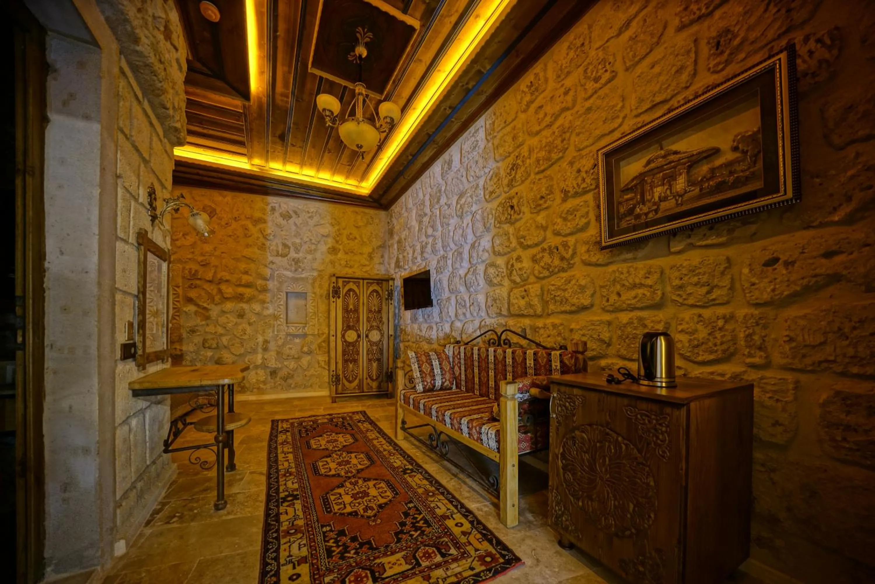 Coffee/tea facilities in Cappadocia Cave Lodge
