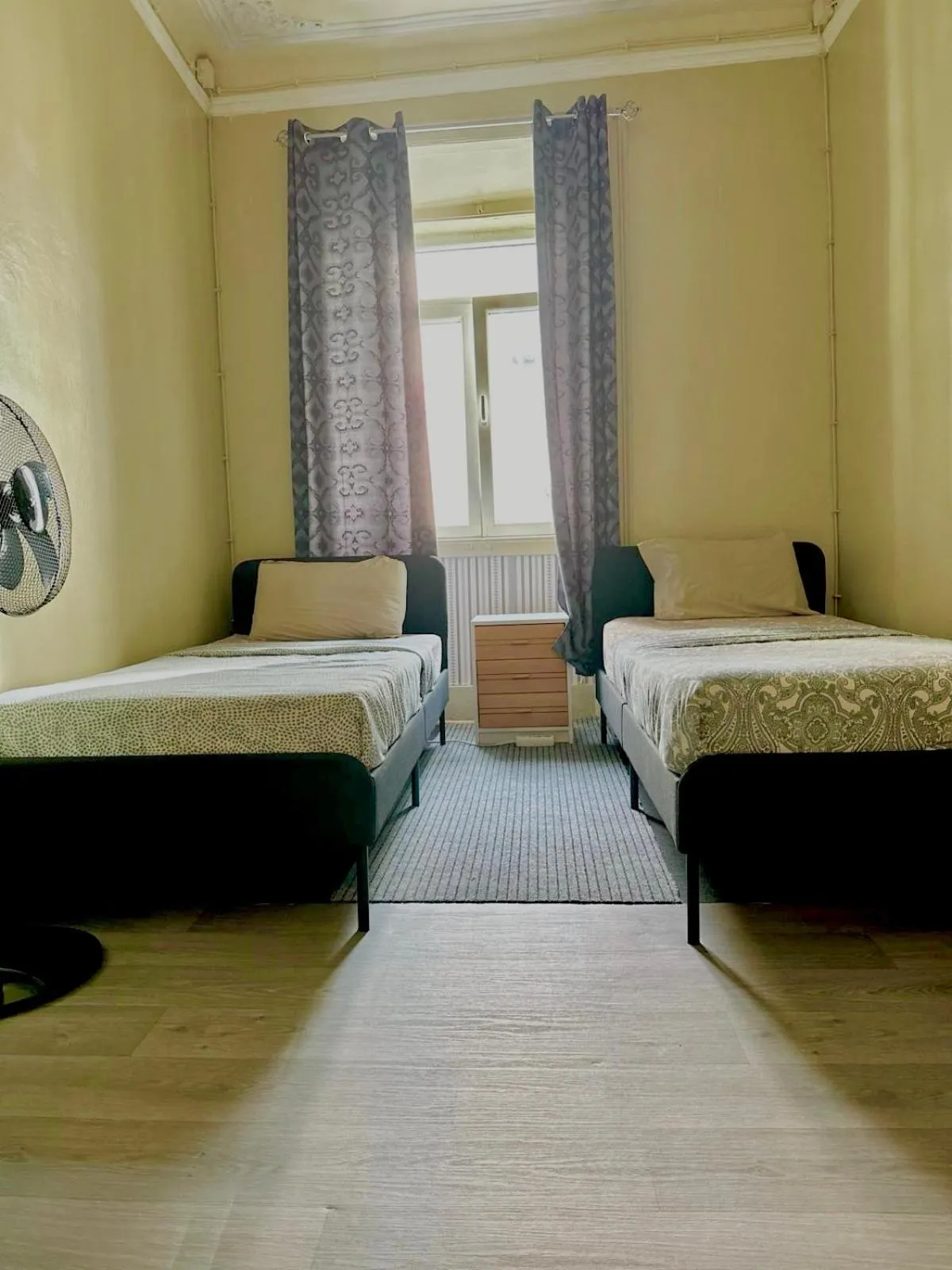 Bed in Sri-Indo Guest House