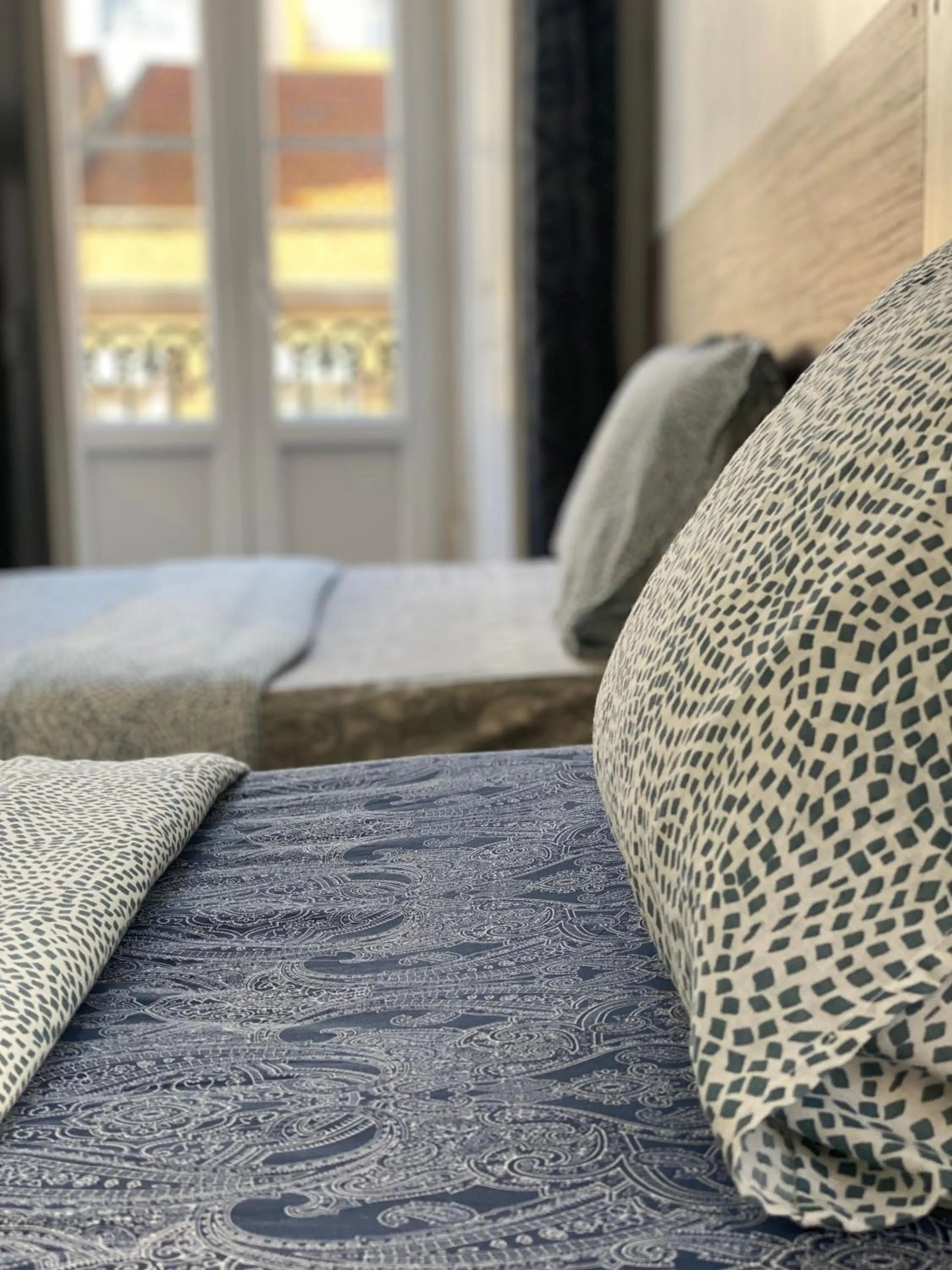 Bed in Sri-Indo Guest House