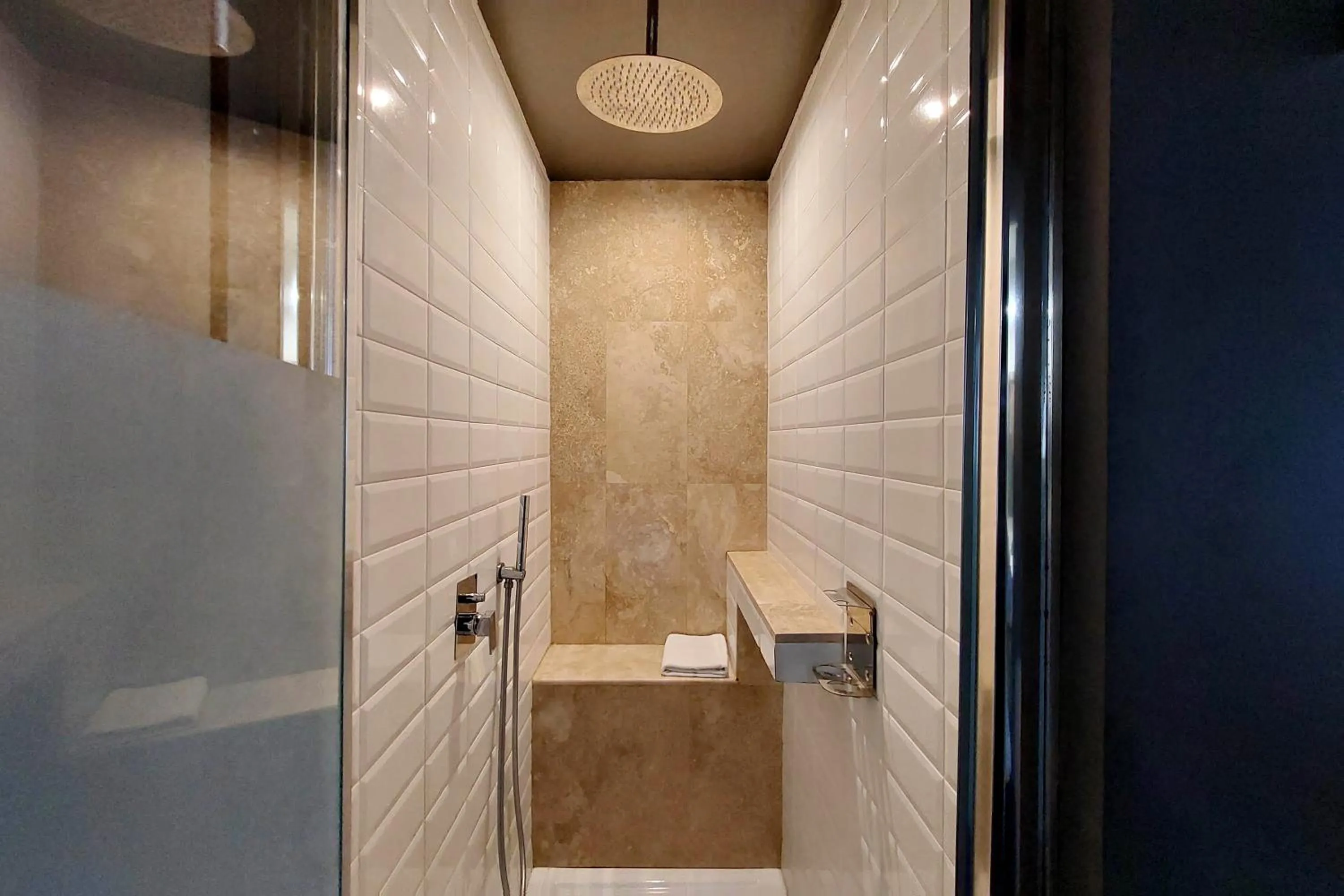 Bathroom in Vico Fashion District