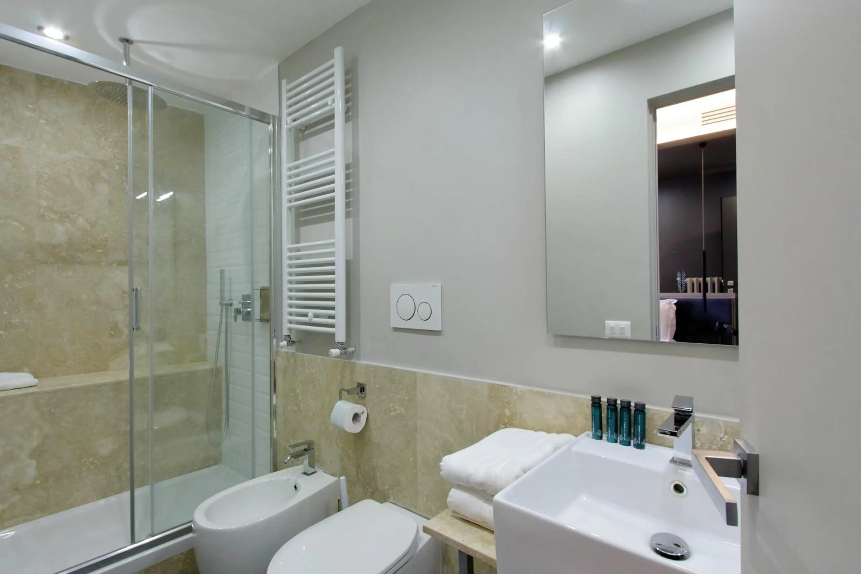 Bathroom in Vico Fashion District