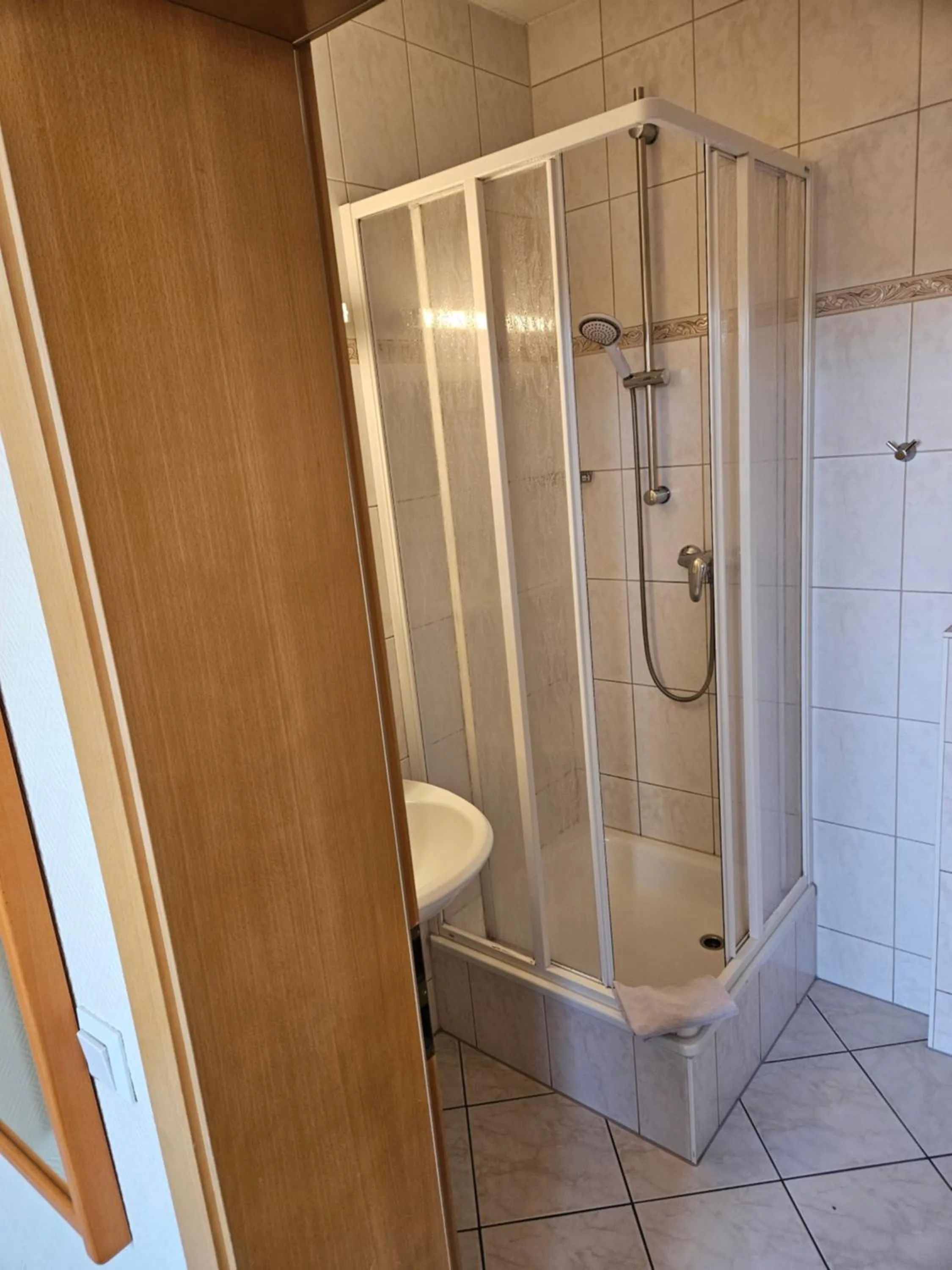 Shower in Parkhotel del Mar