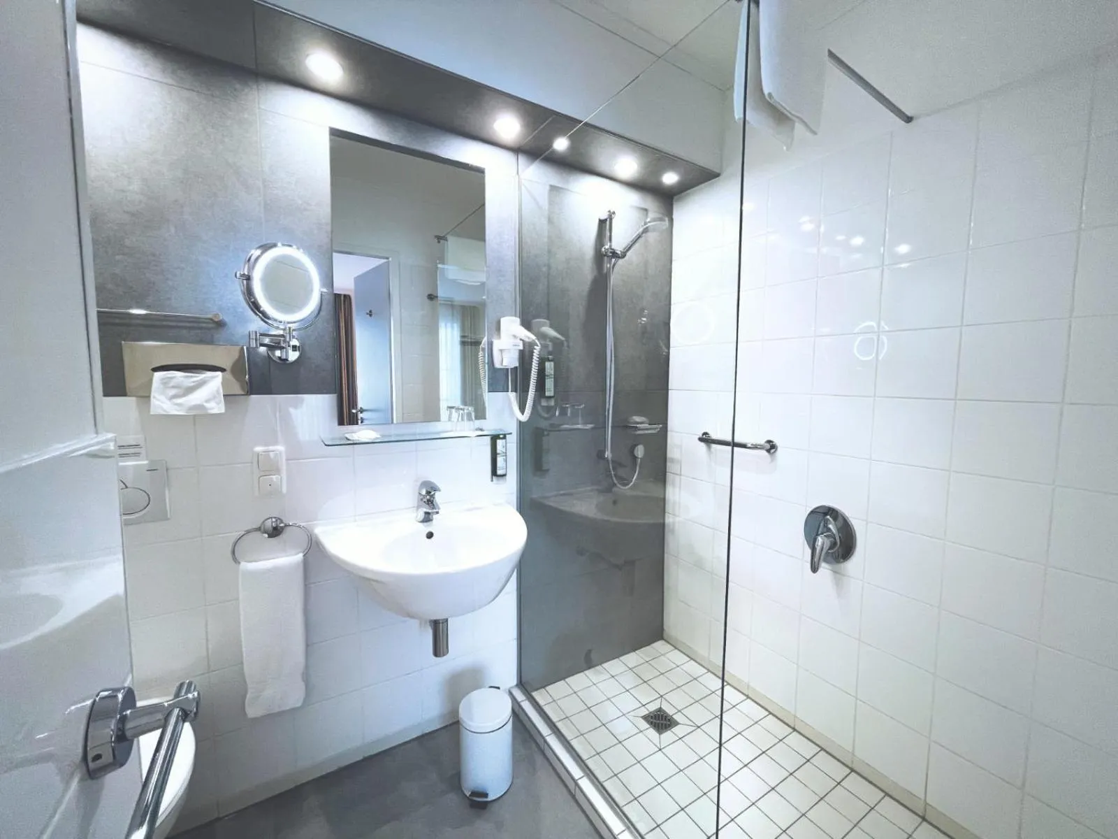 Bathroom in Hotel Zielonka