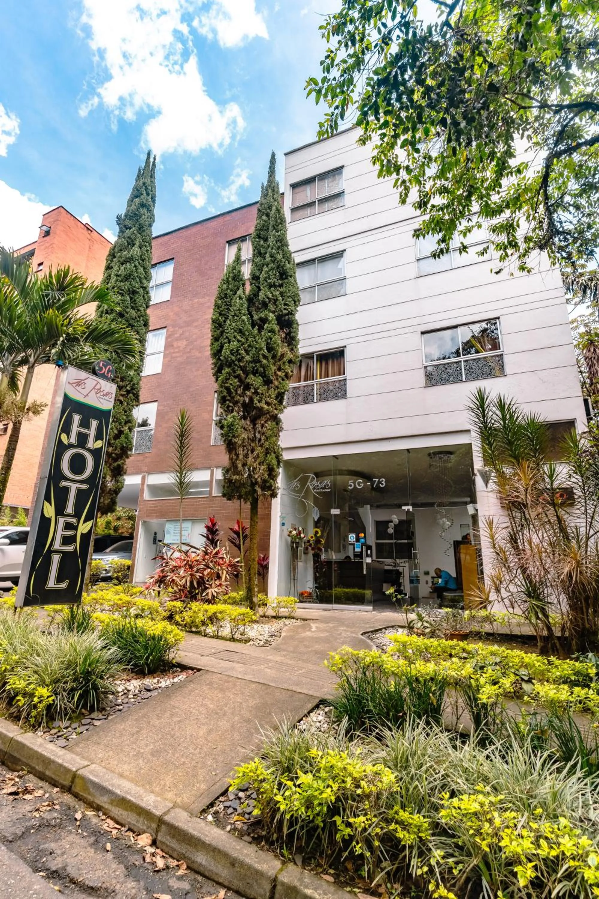 Property building in Hotel Boutique las Rosas 5 G