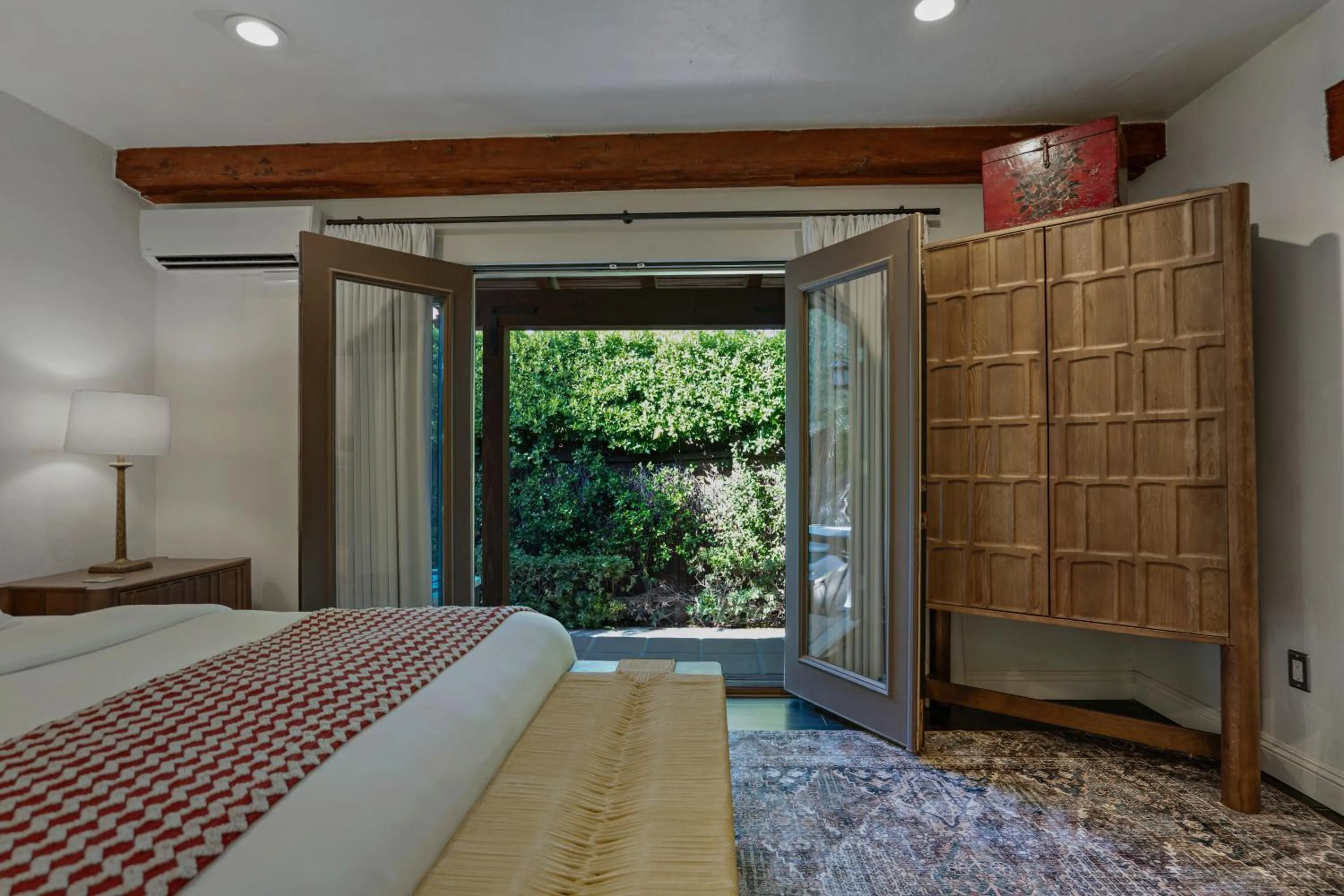 Bed in Talavera Palm Springs