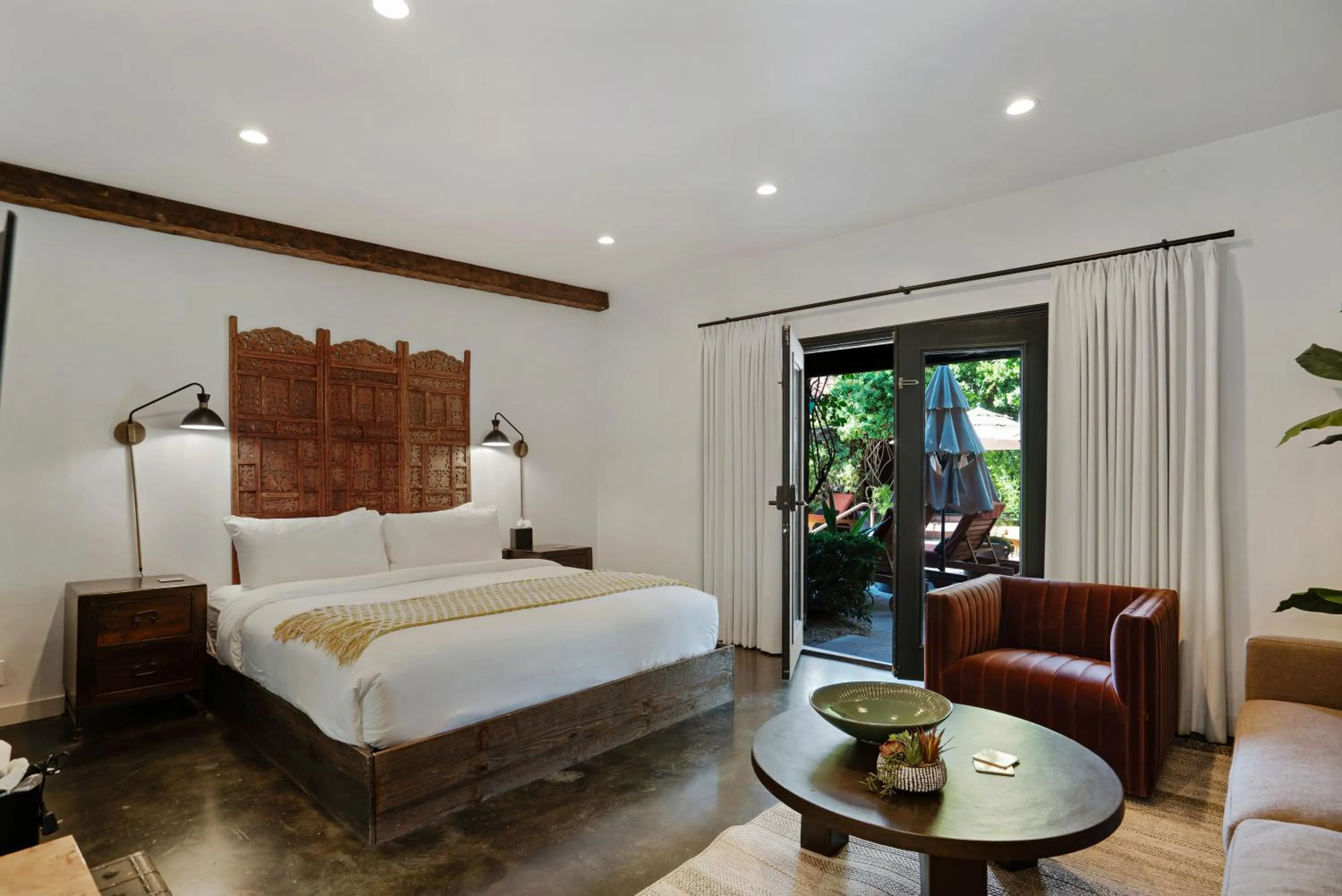 Bed in Talavera Palm Springs