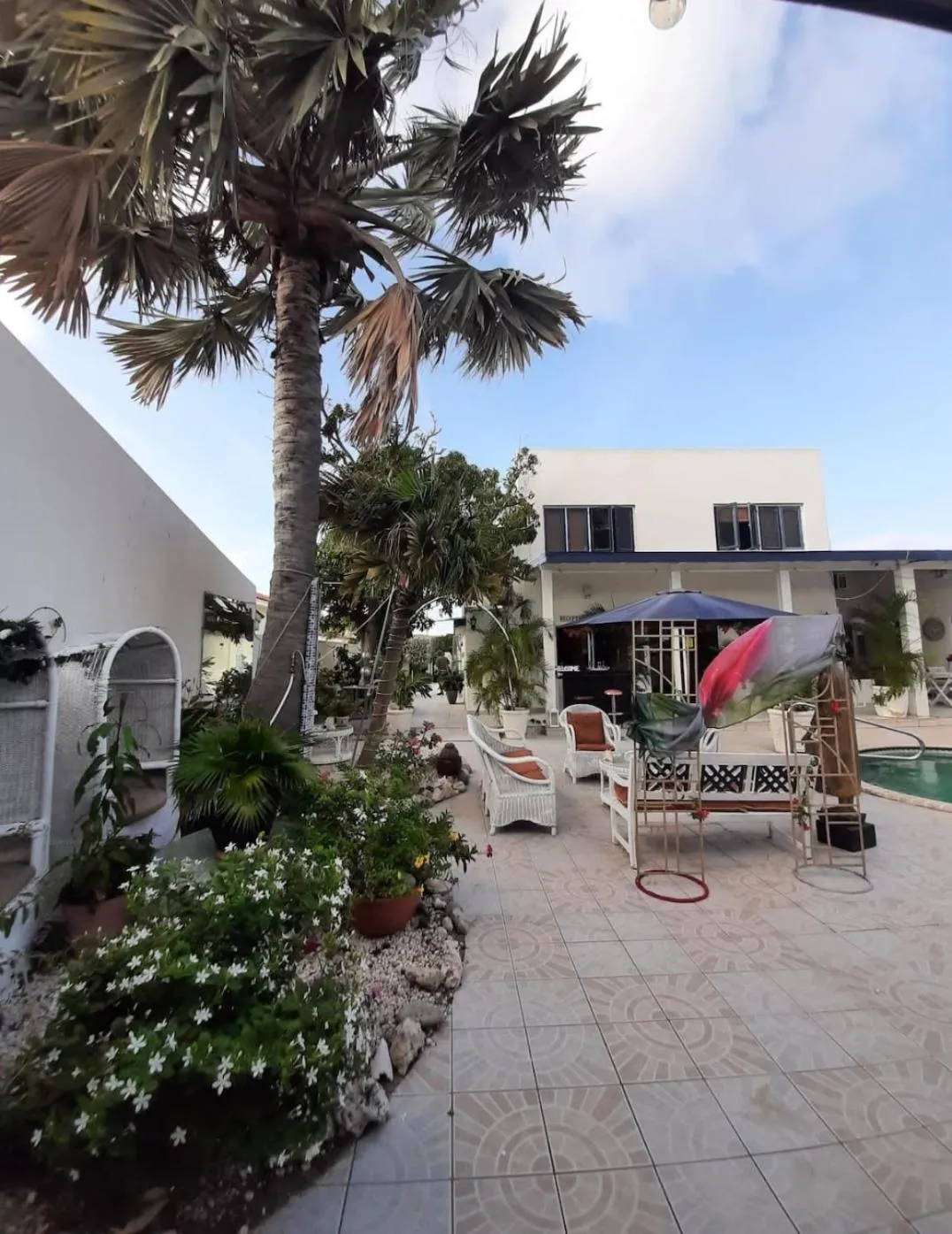 Property building in HARMONY Hotel Hostel Aruba