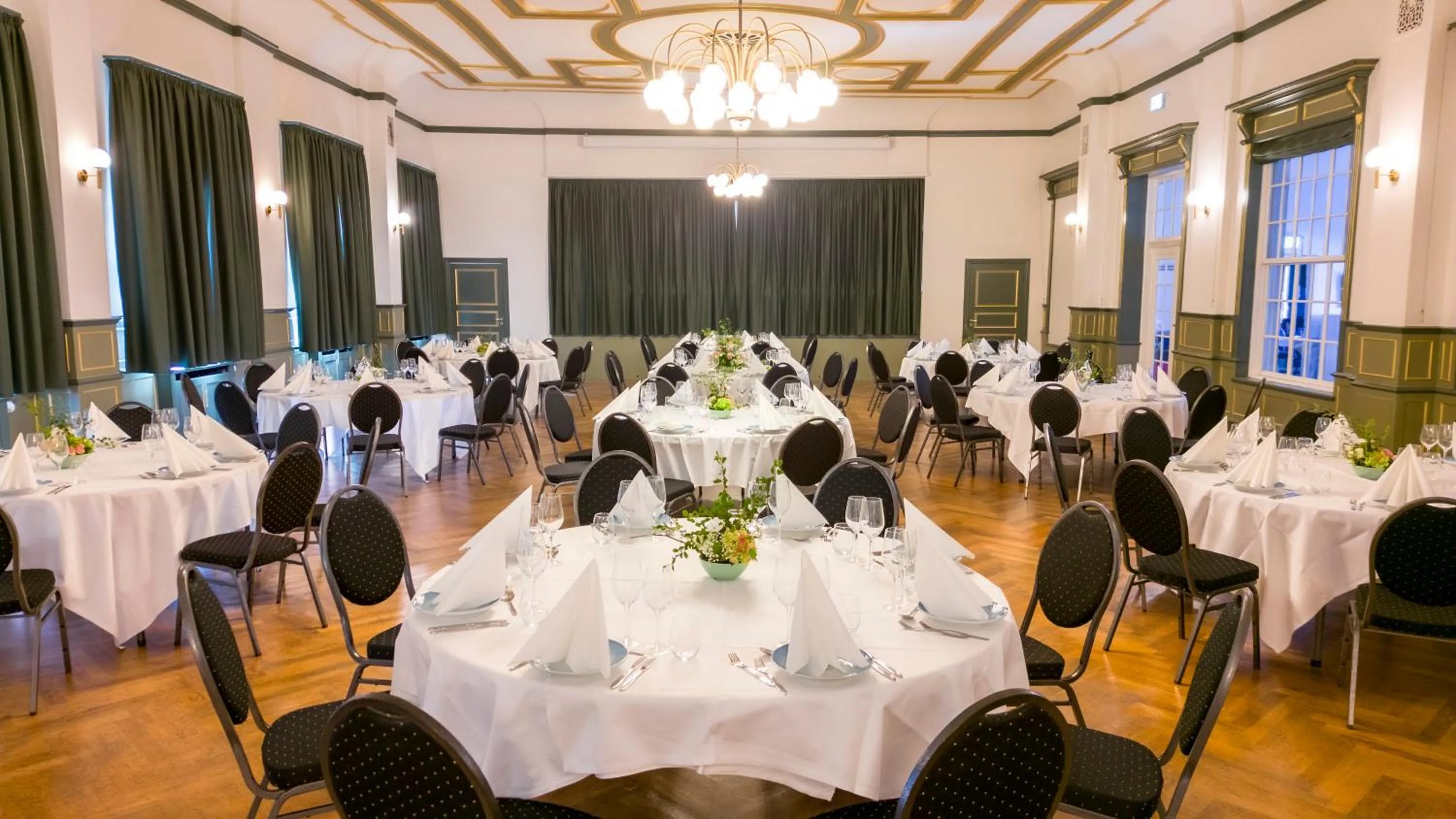 Banquet/Function facilities in Hotel Harmonien
