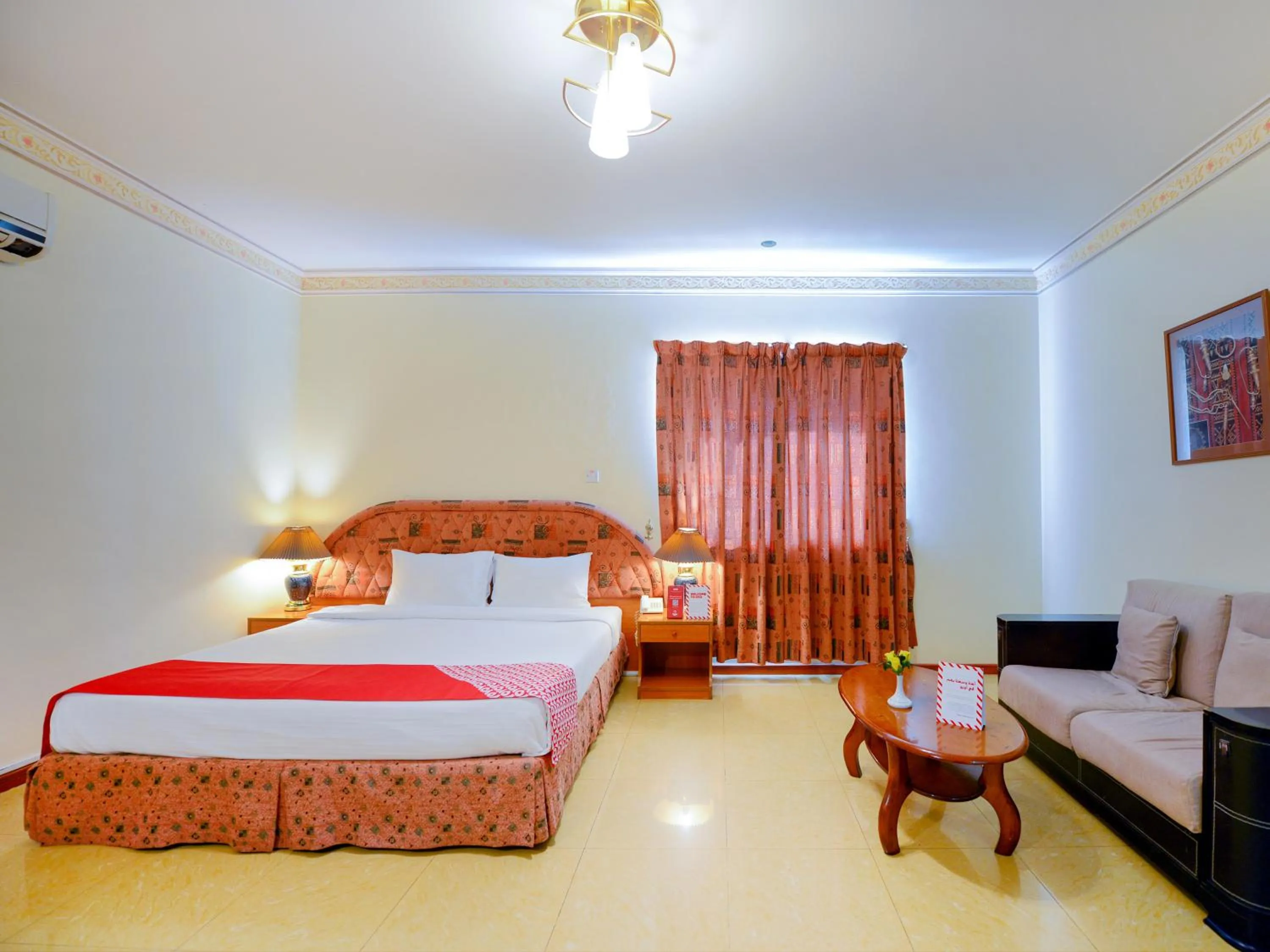 Bedroom in Hotel Golden Oasis