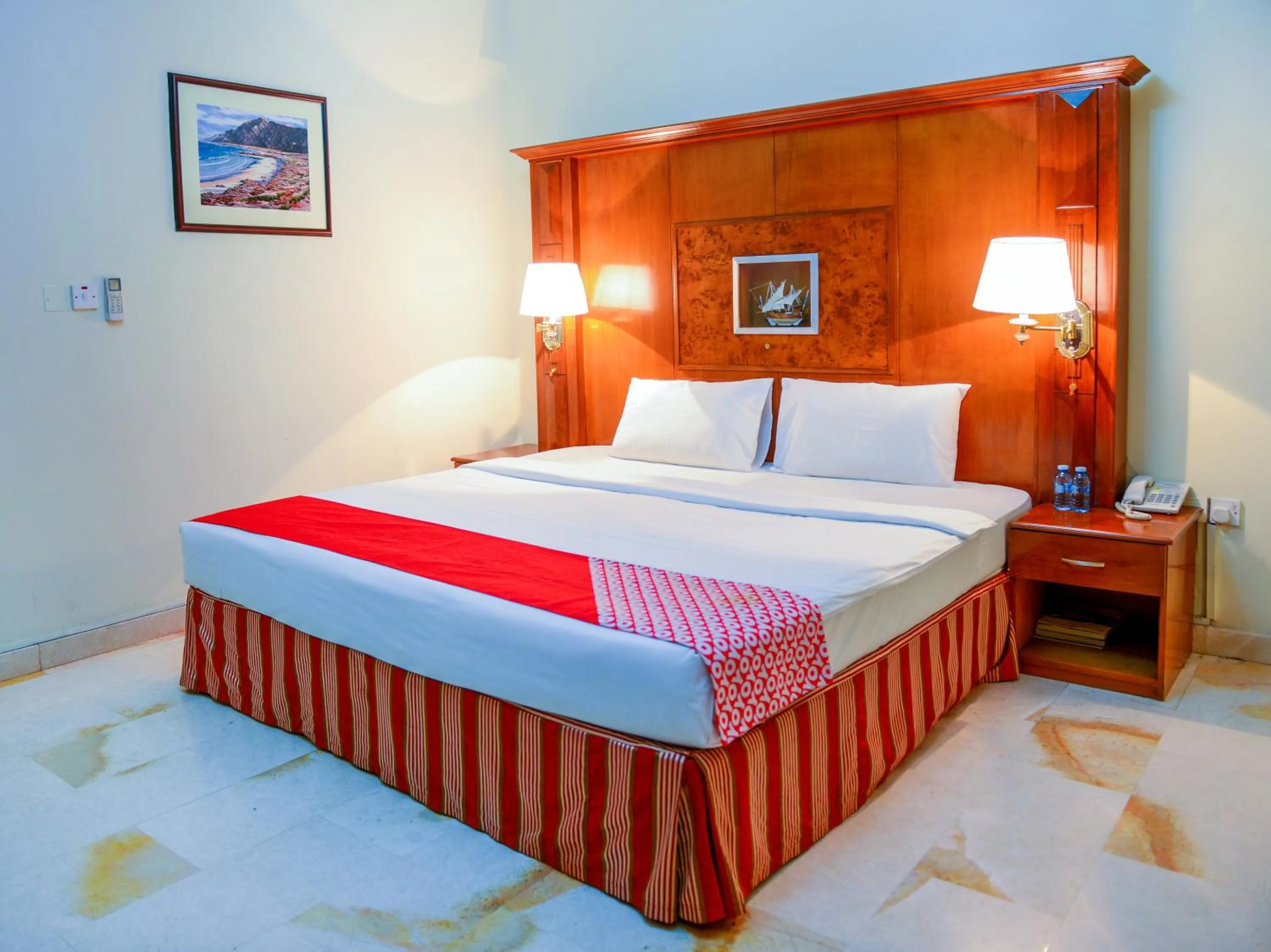 Bedroom in Hotel Golden Oasis