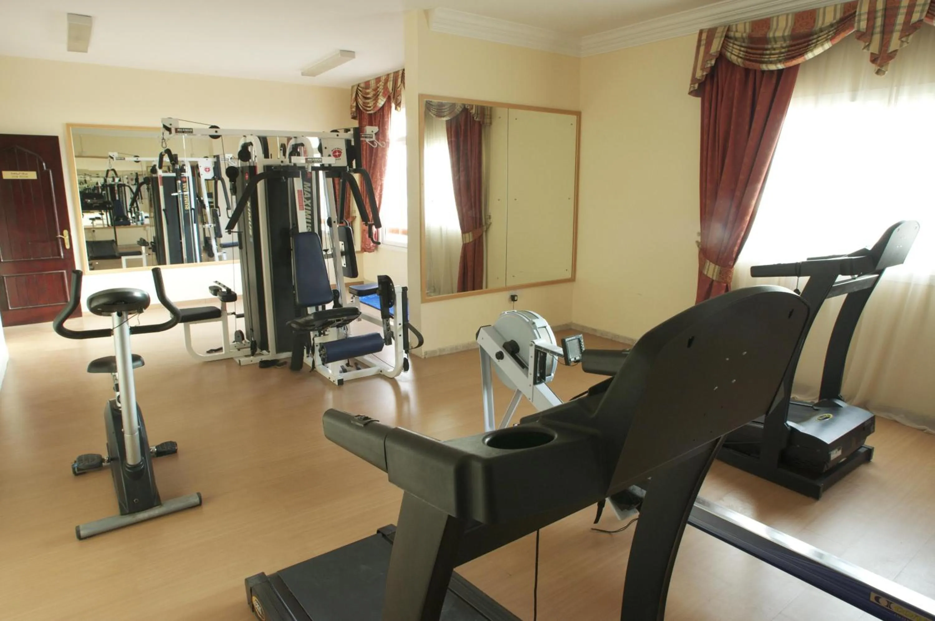 Fitness centre/facilities in Safeer Hotel Suites