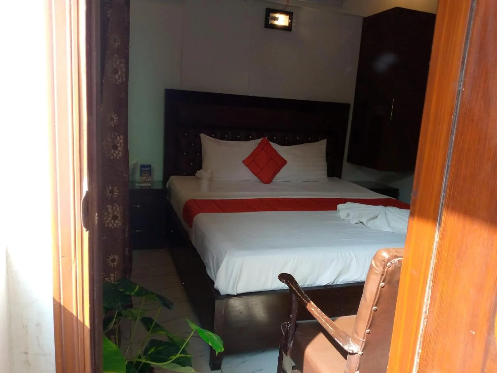 Bed in GOHO Rooms Badar