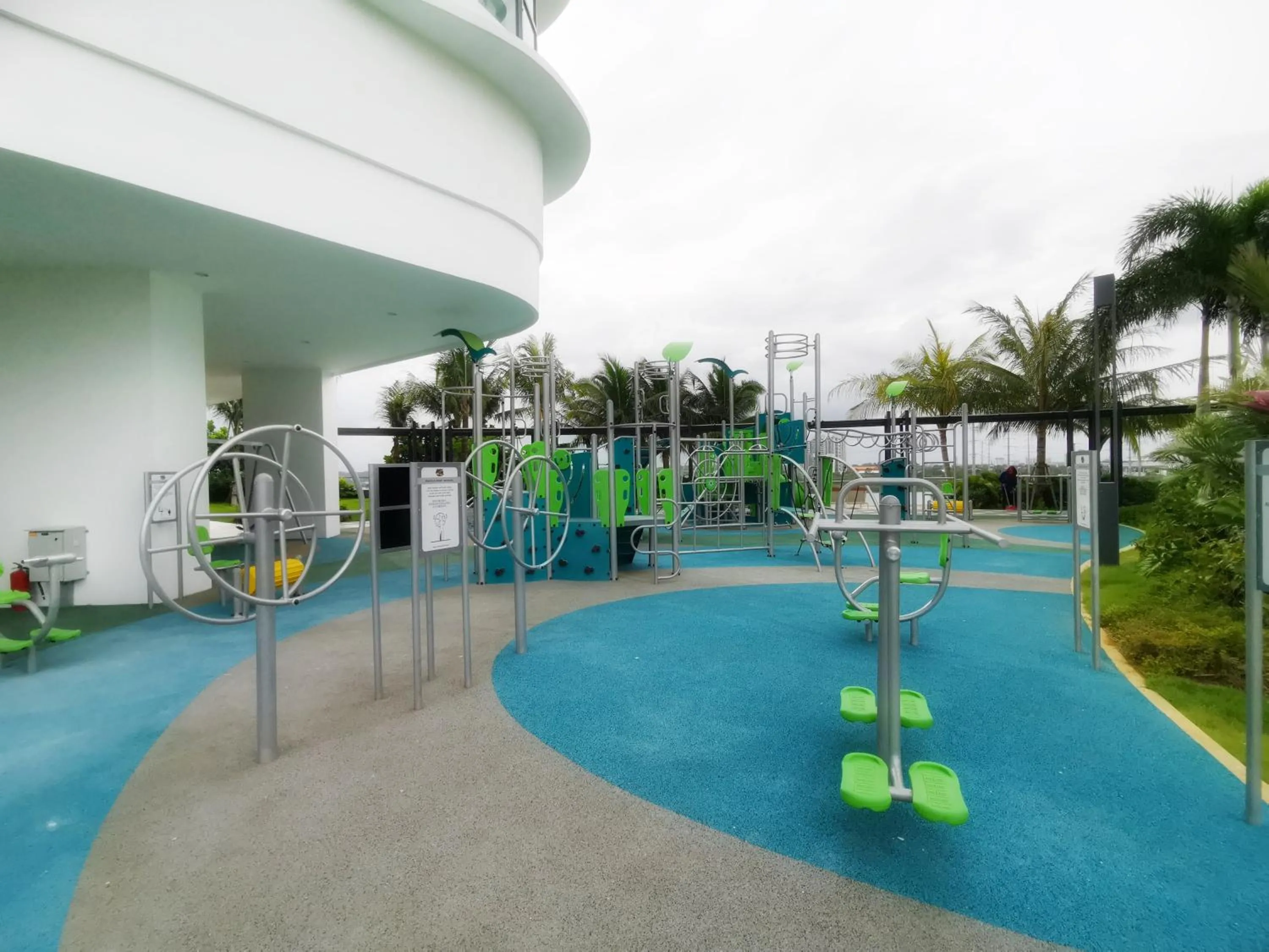 Property building in The M@Macrolink by Home Owner