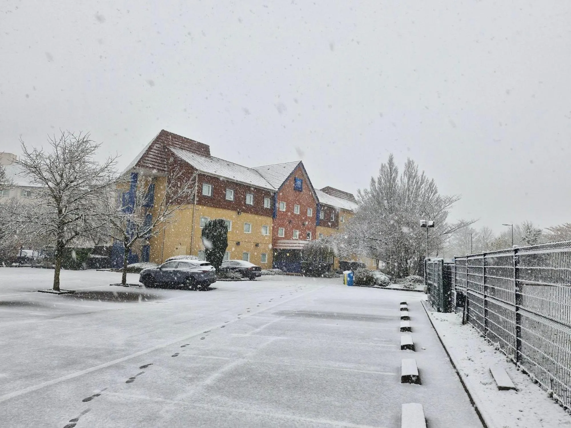 Property building in ibis Budget Beaune