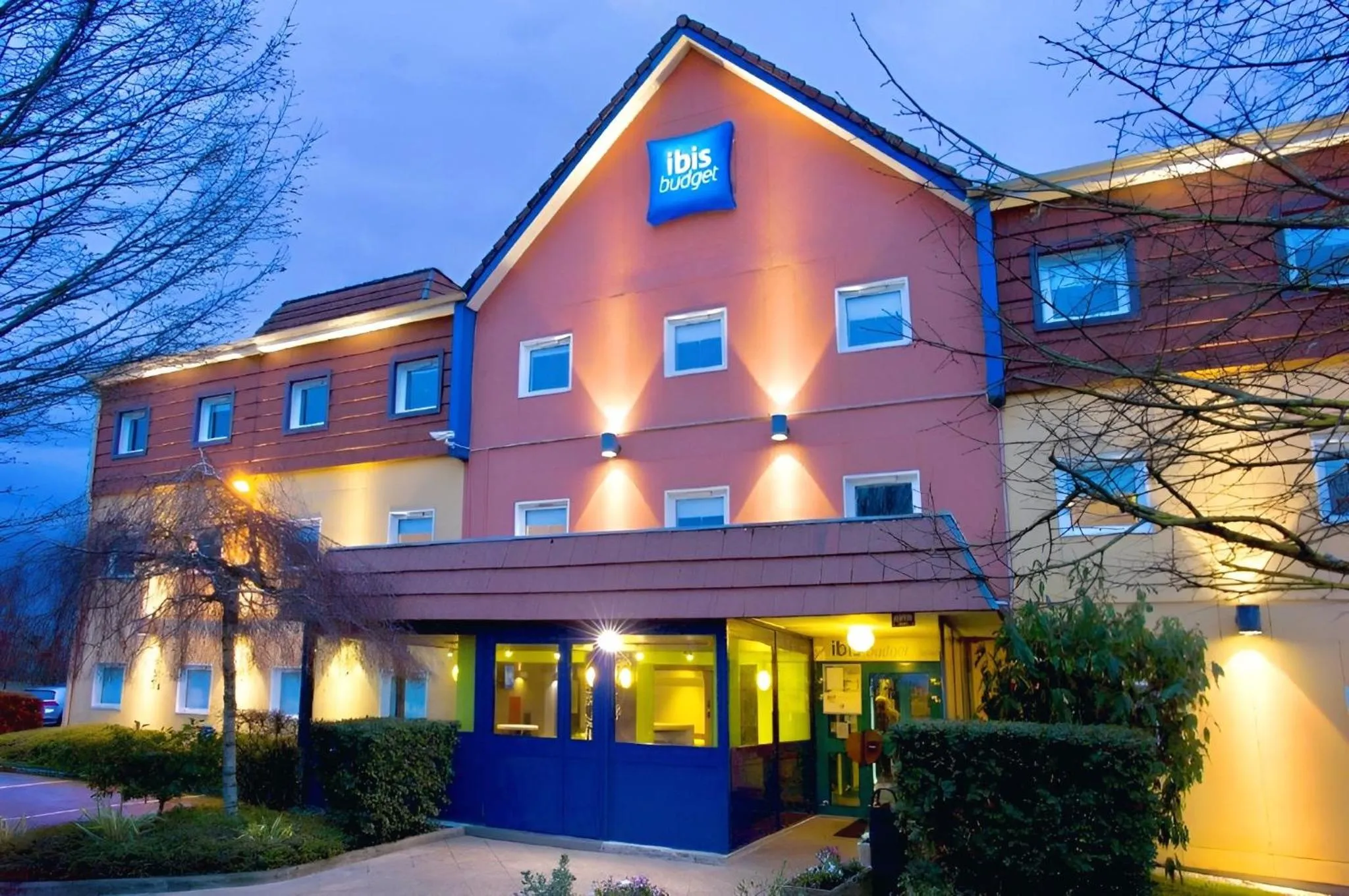 Property building in ibis Budget Beaune
