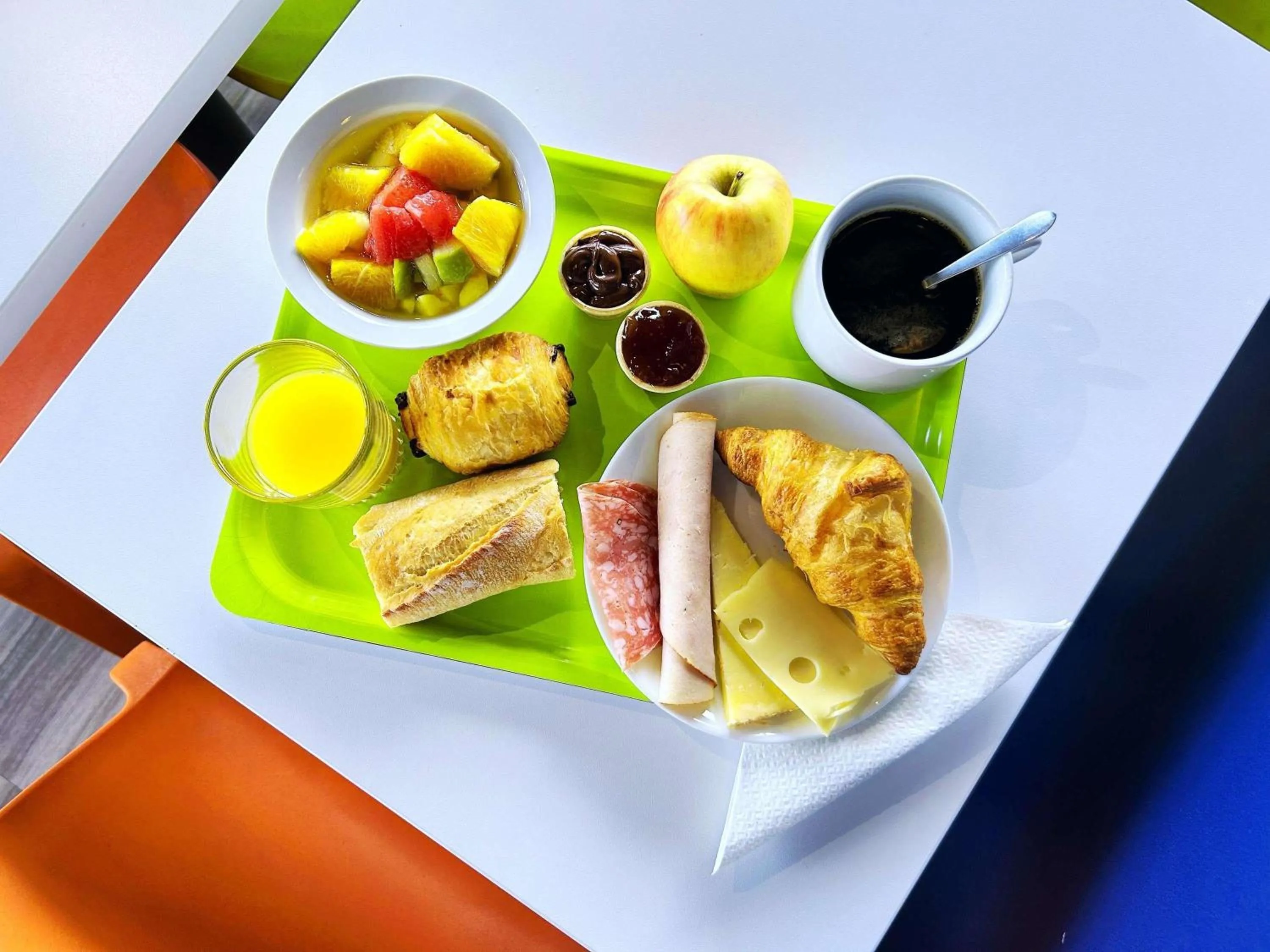 Breakfast in ibis Budget Beaune