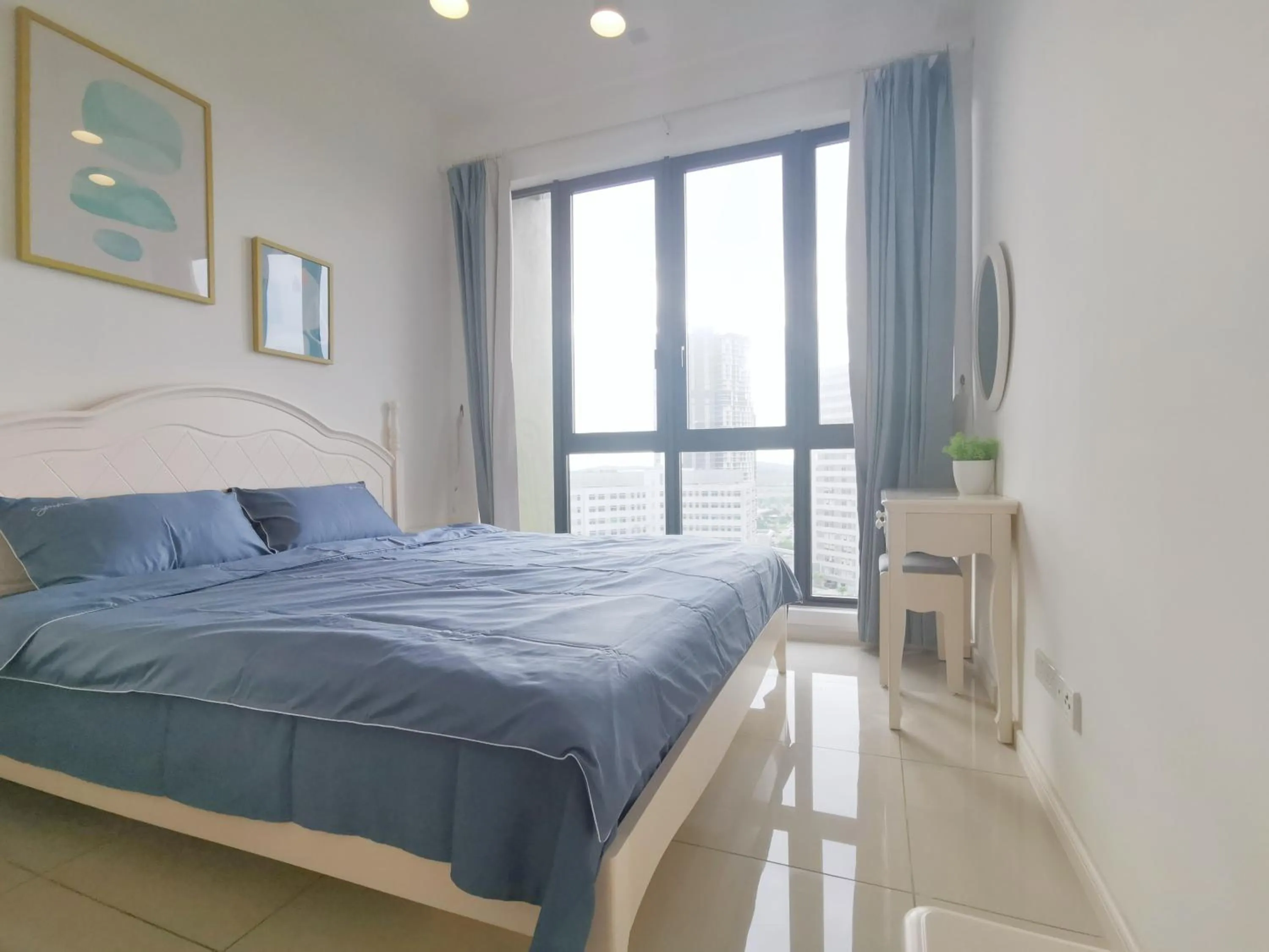 Bed in The Elysia Park Residence by Home Owner