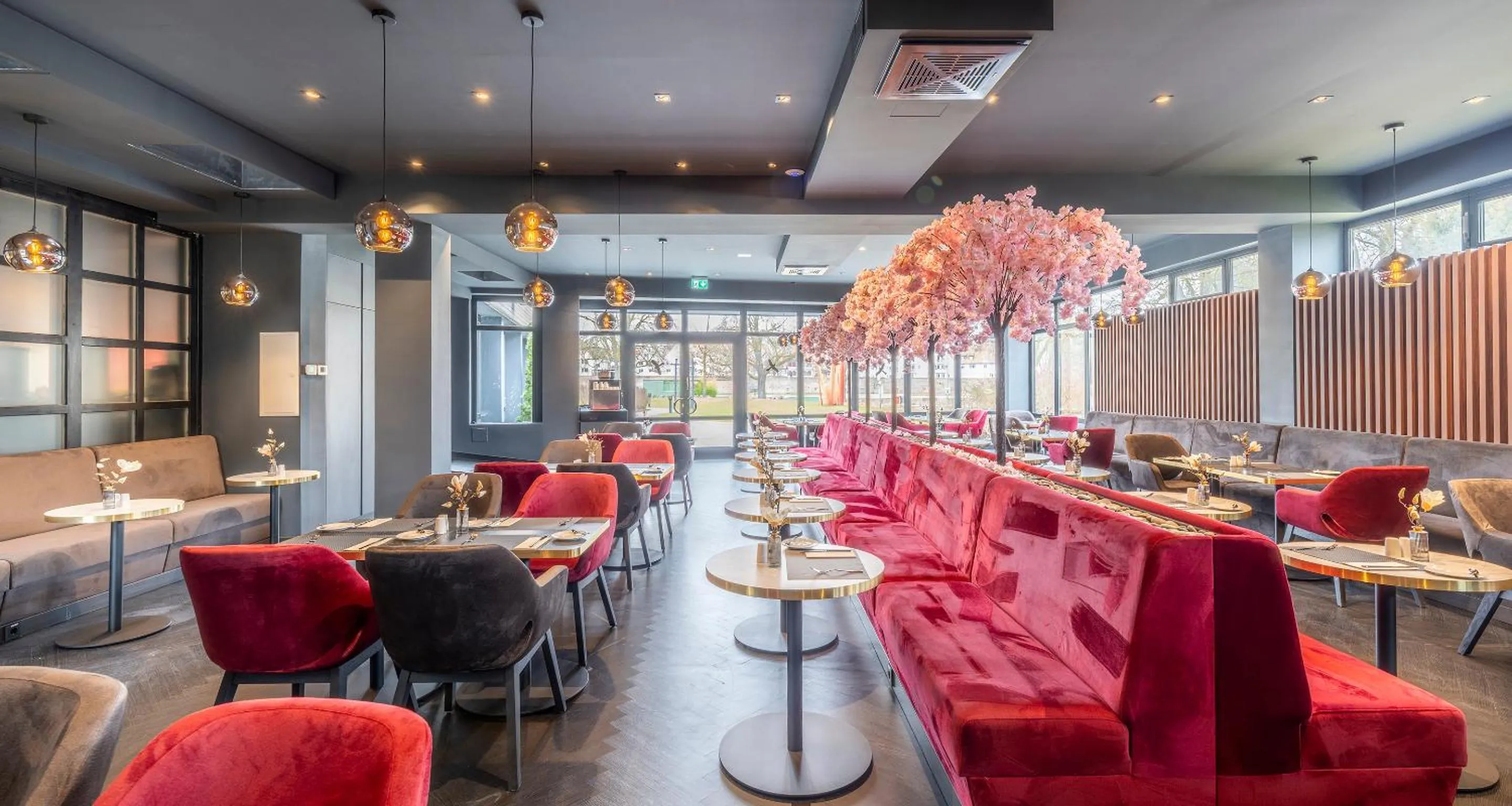 Breakfast in PLAZA Premium Parkhotel Neu-Ulm