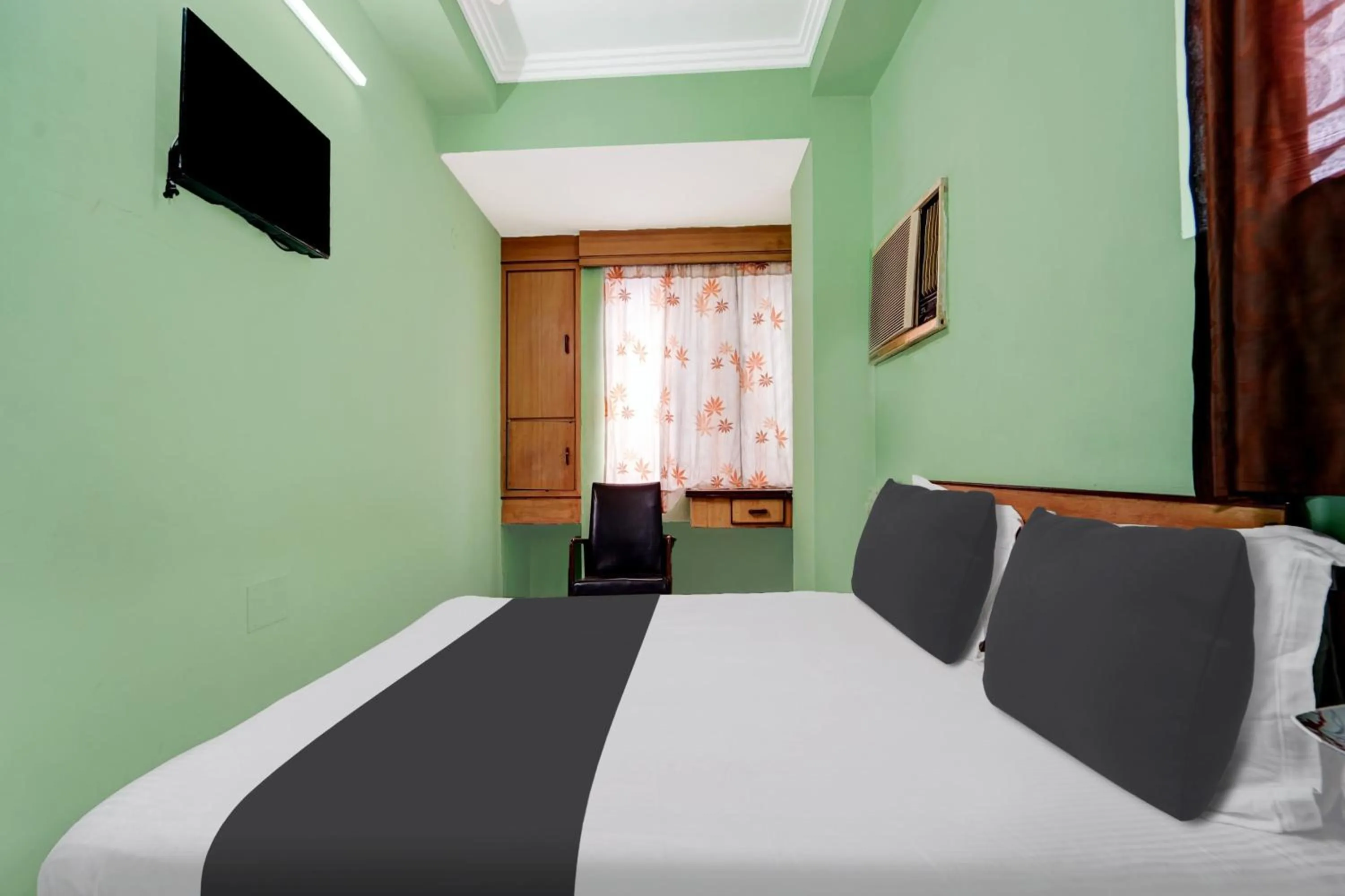 Bedroom, Bed in Hotel O Rainbow Stays