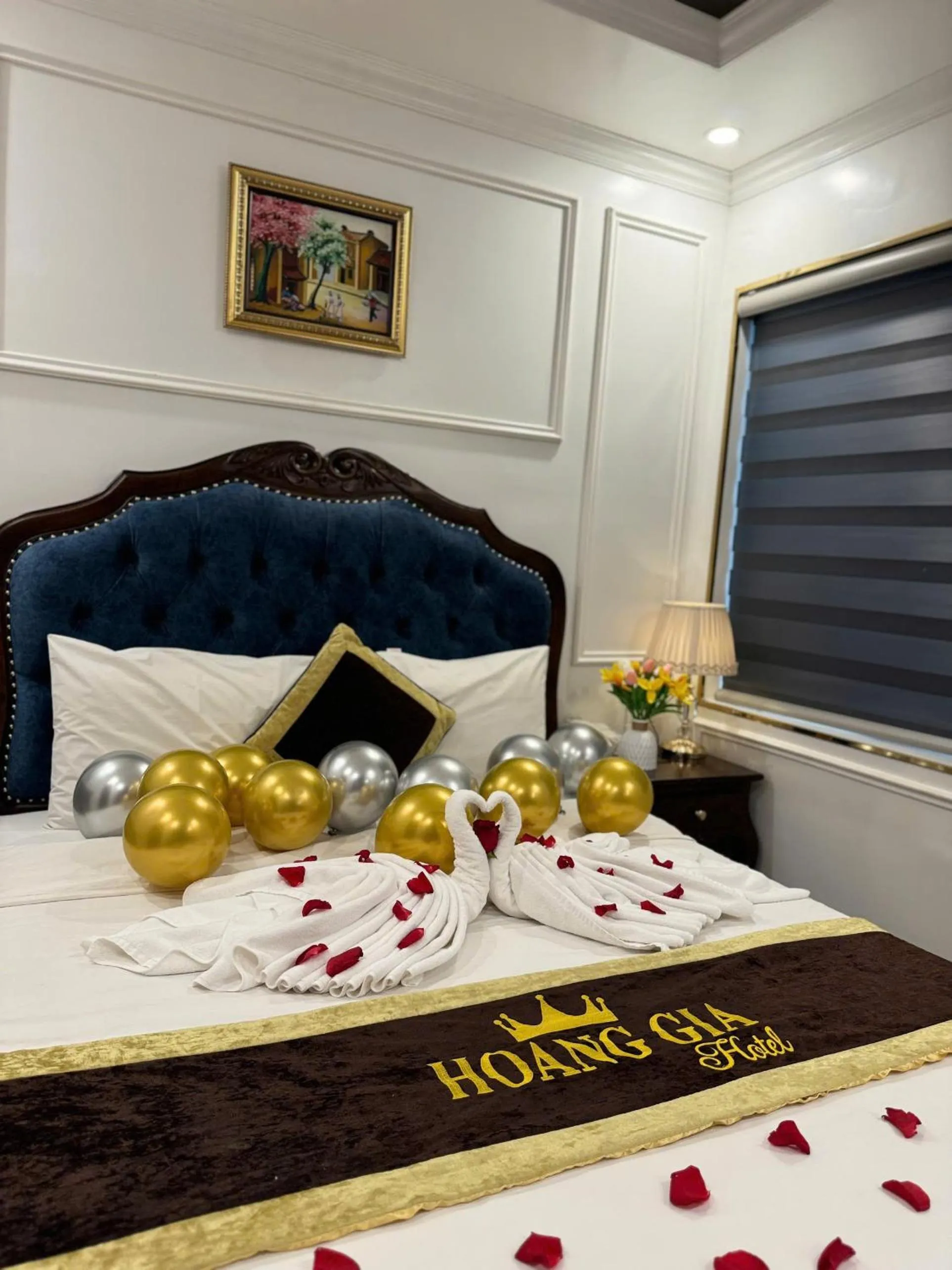 Decorative detail, Bed in Hoàng Gia Hotel Nhân Hòa