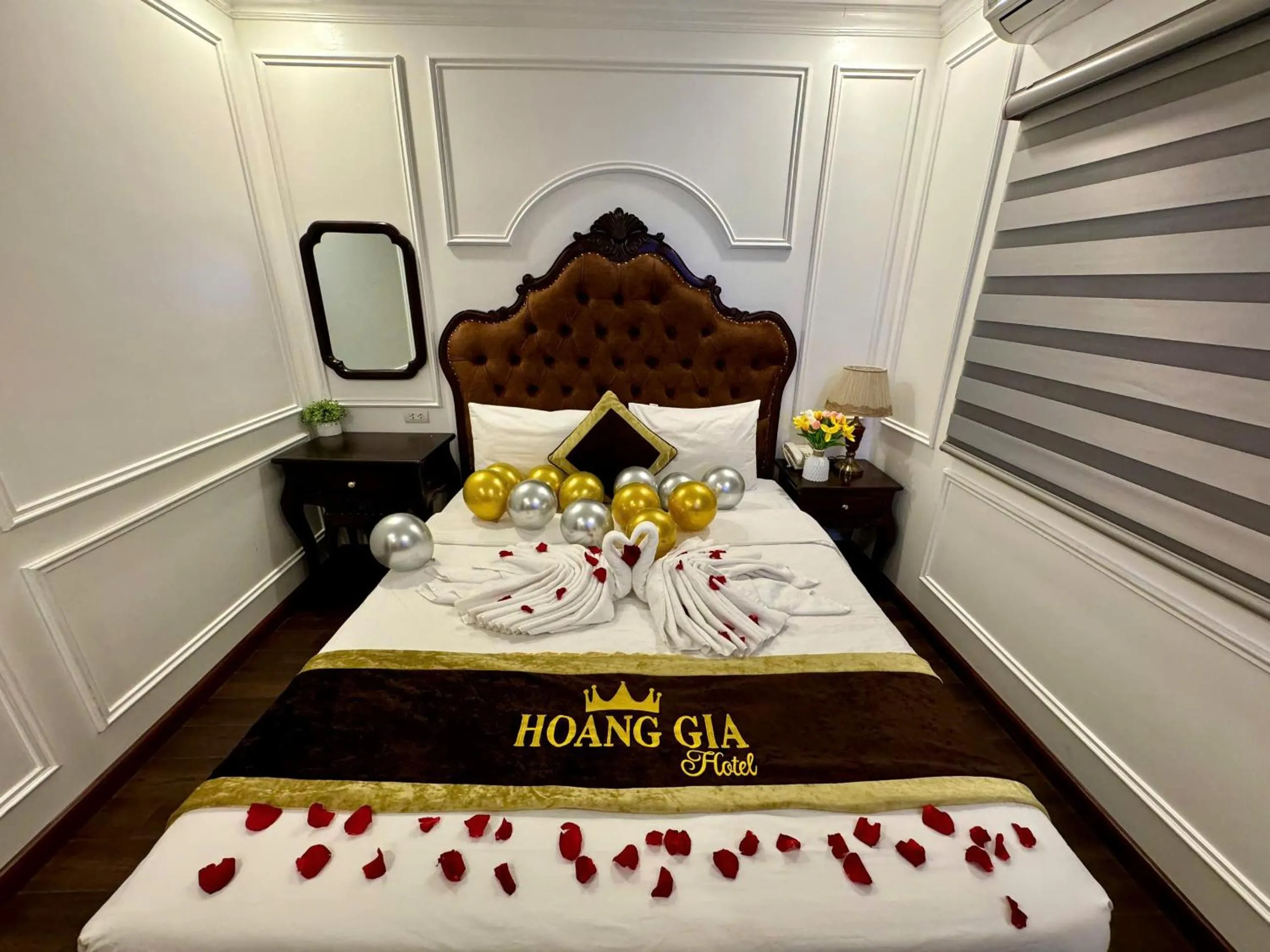 Bed in Hoàng Gia Hotel Nhân Hòa