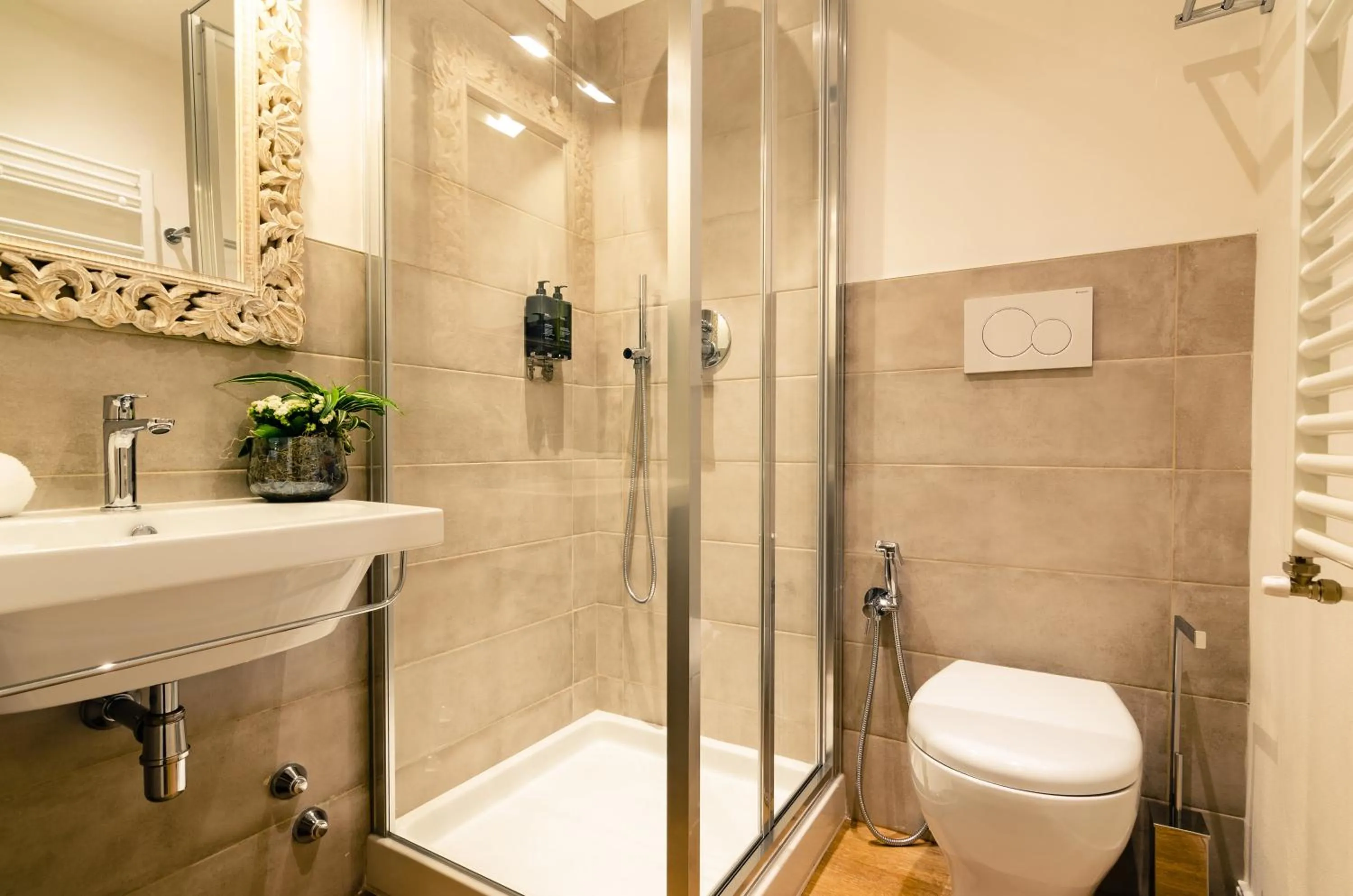 Bathroom in Il giardino di Pantaneto Residenza D'Epoca