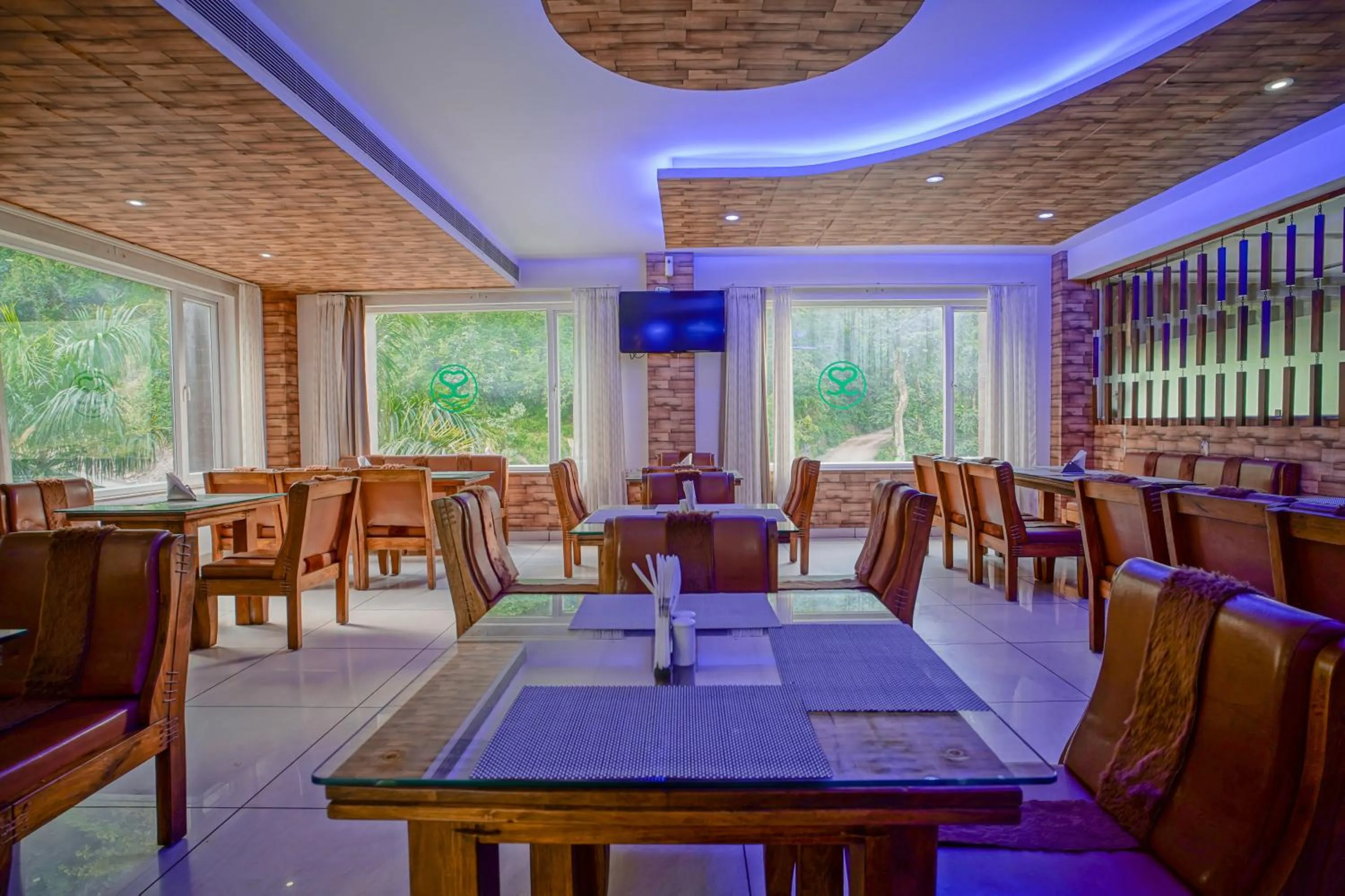 Restaurant/places to eat in The Grand Shiva Resort and Spa