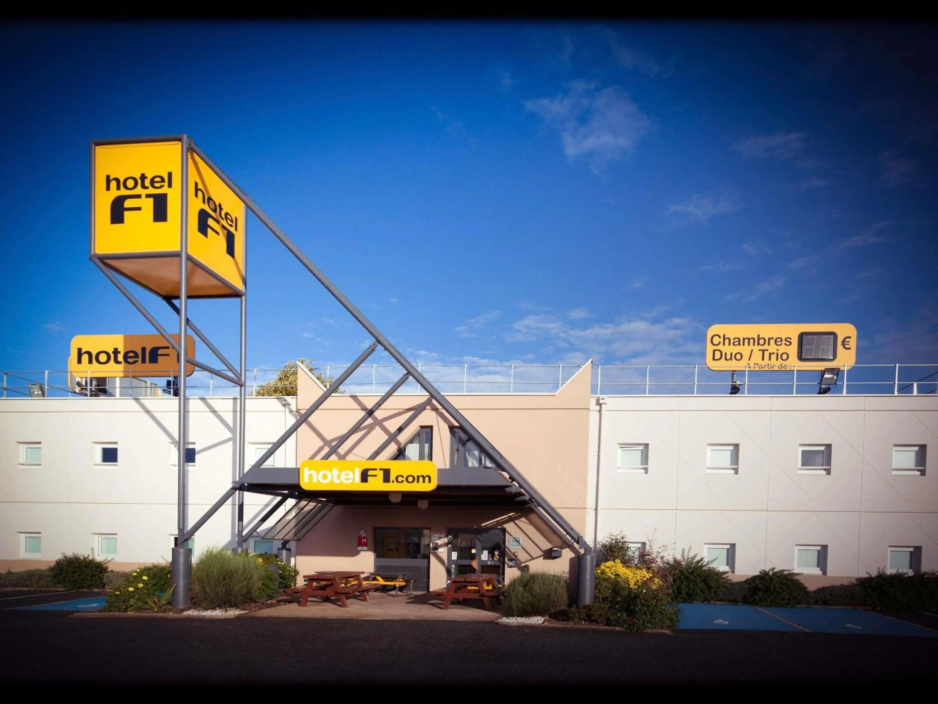 Bedroom in hotelF1 Cholet