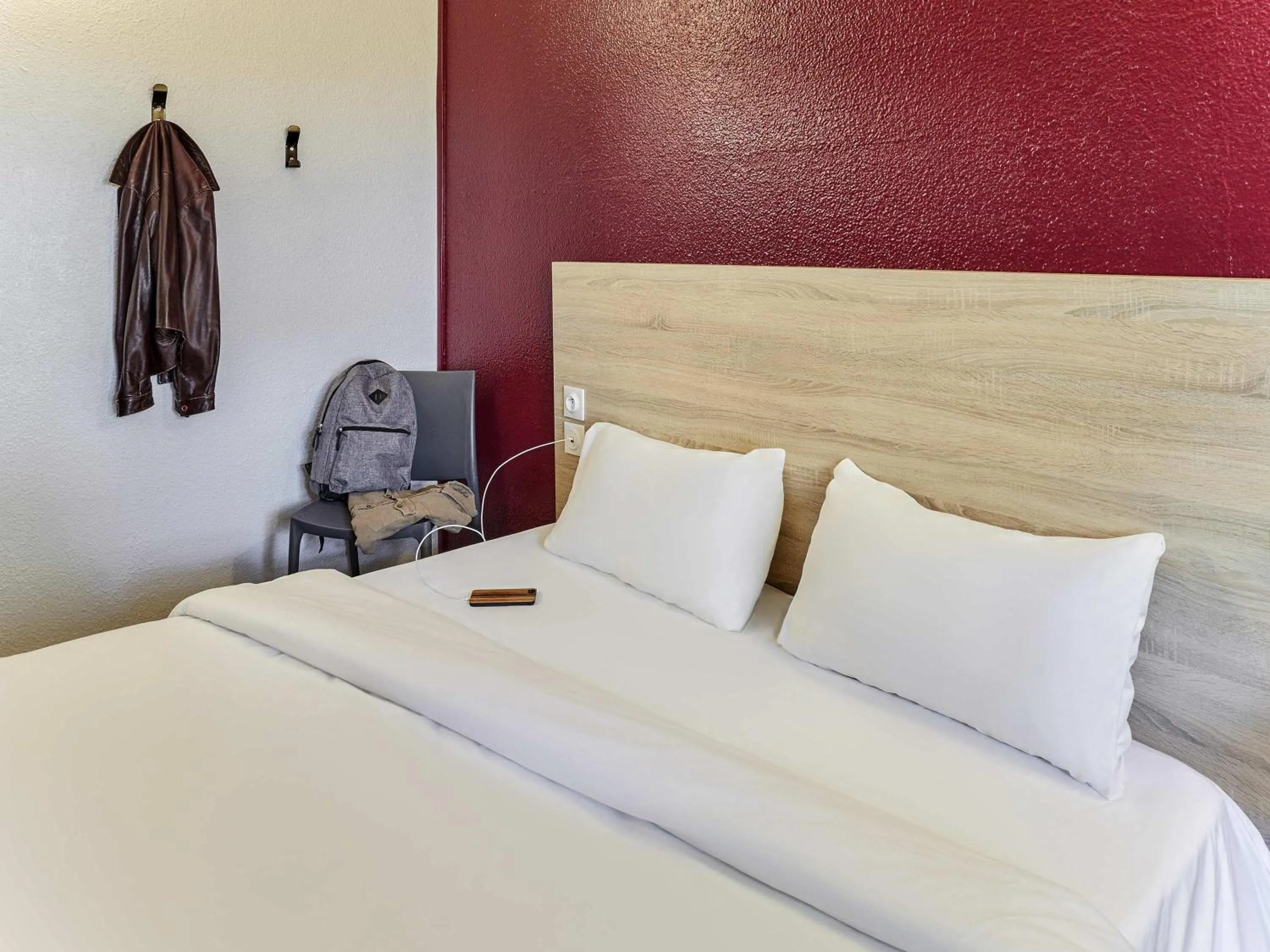 Bedroom, Bed in hotelF1 Cholet