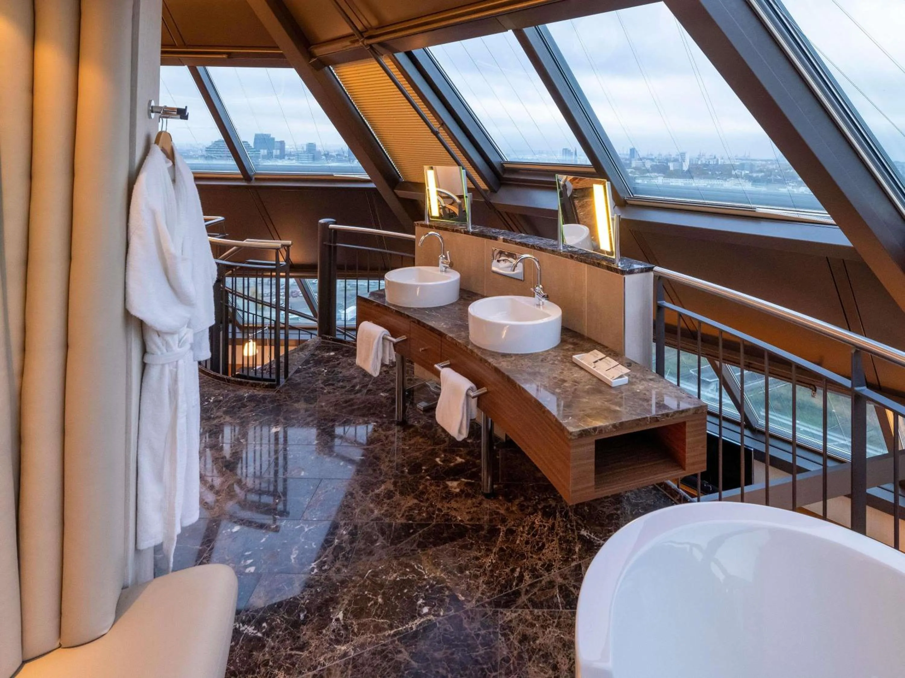 Bedroom in MÖVENPICK Hotel Hamburg City