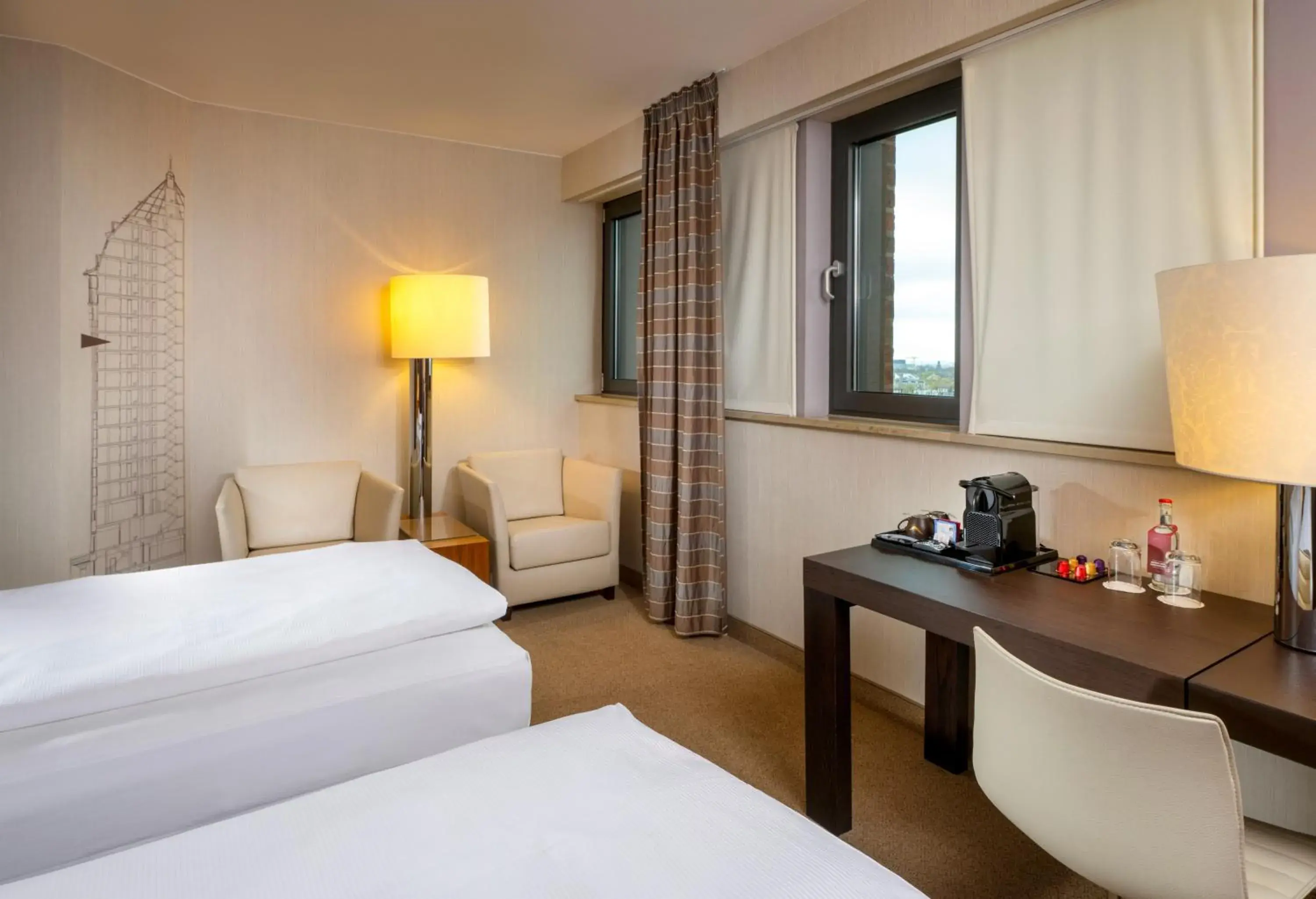 Superior Twin Room in Mövenpick Hotel Hamburg Superior Twin Room in Mövenpick Hotel Hamburg